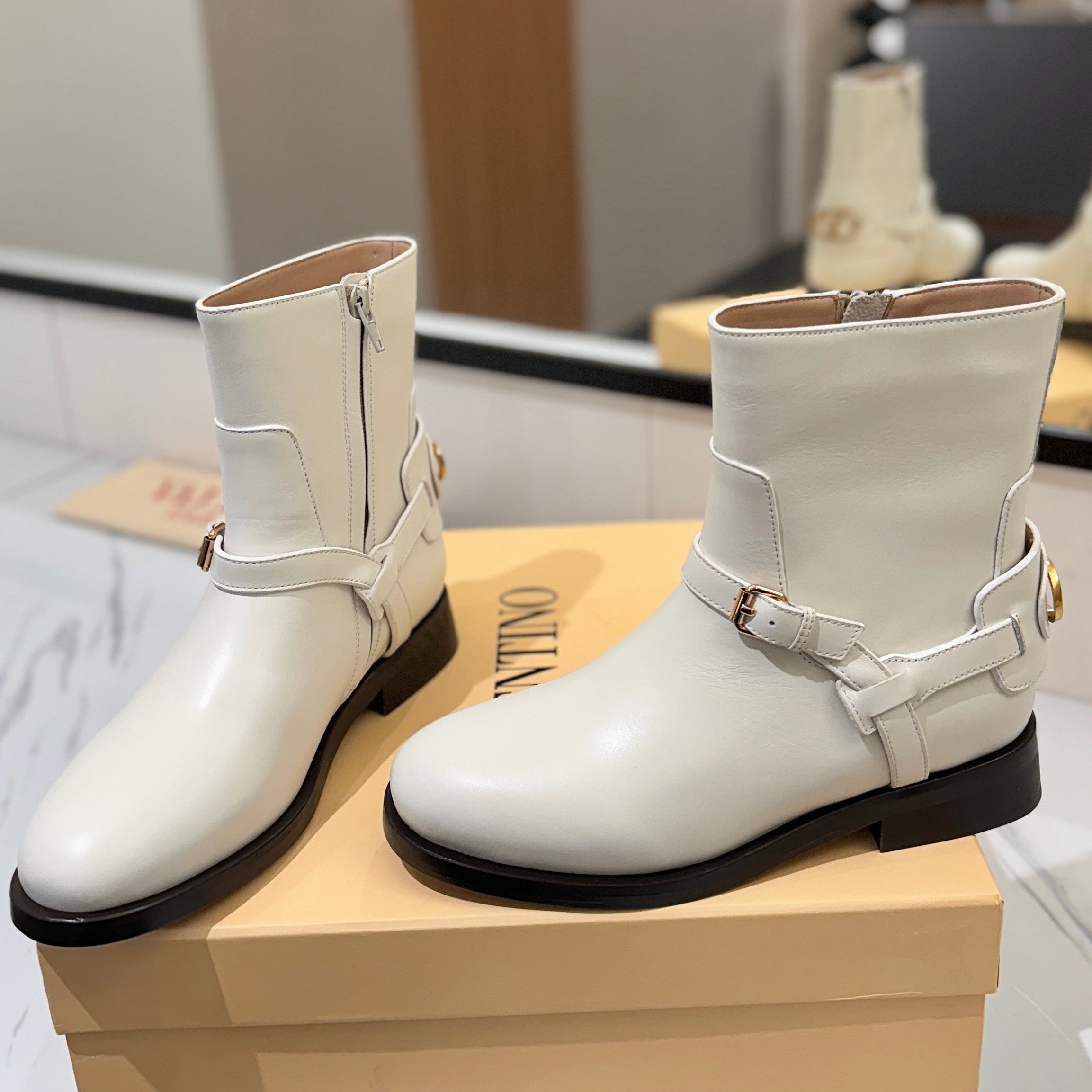 Valentino 2025 Pattie Boot White Calfskin 560746