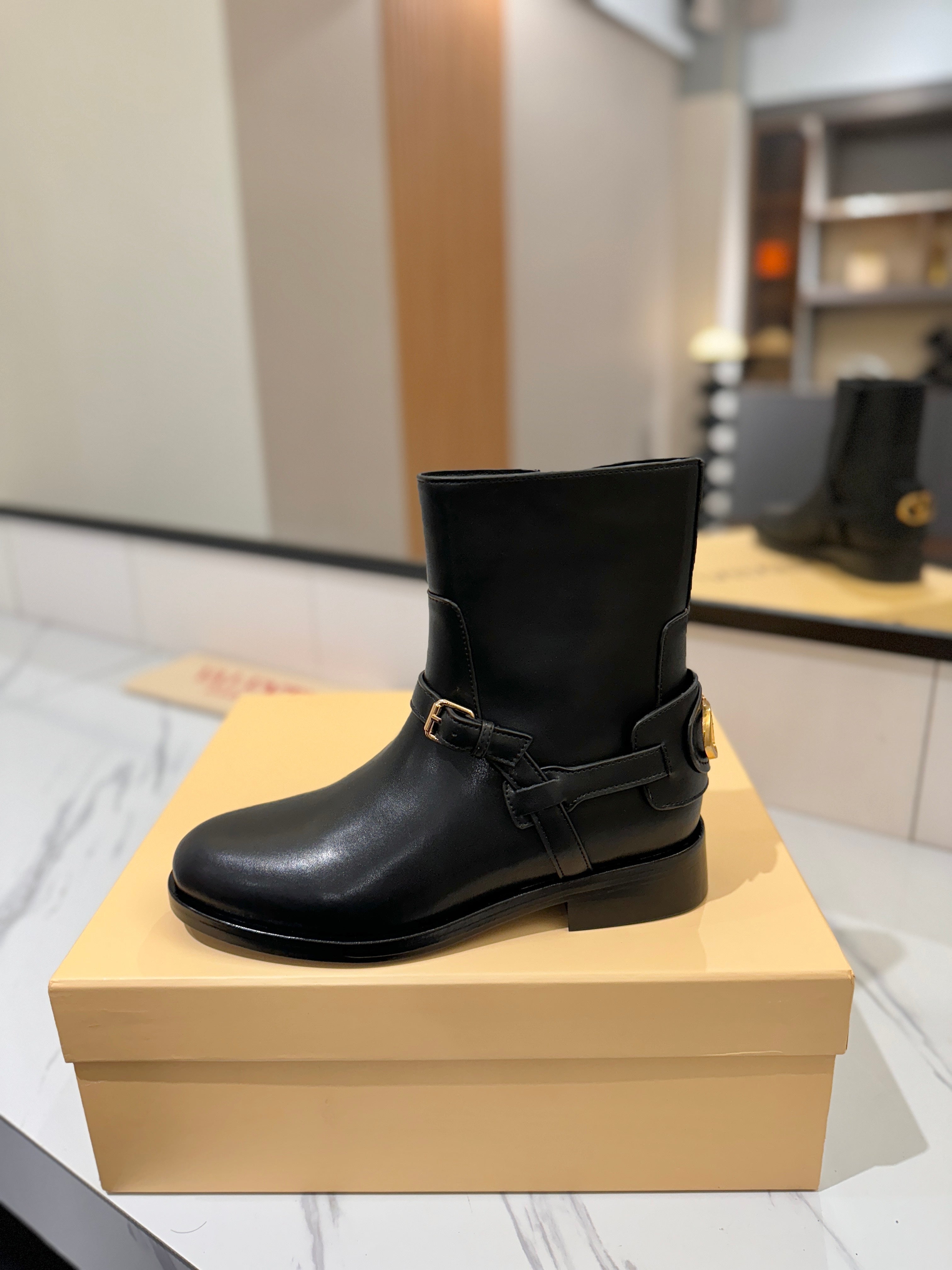 Valentino 2025 Pattie Boot Black Calfskin 560747