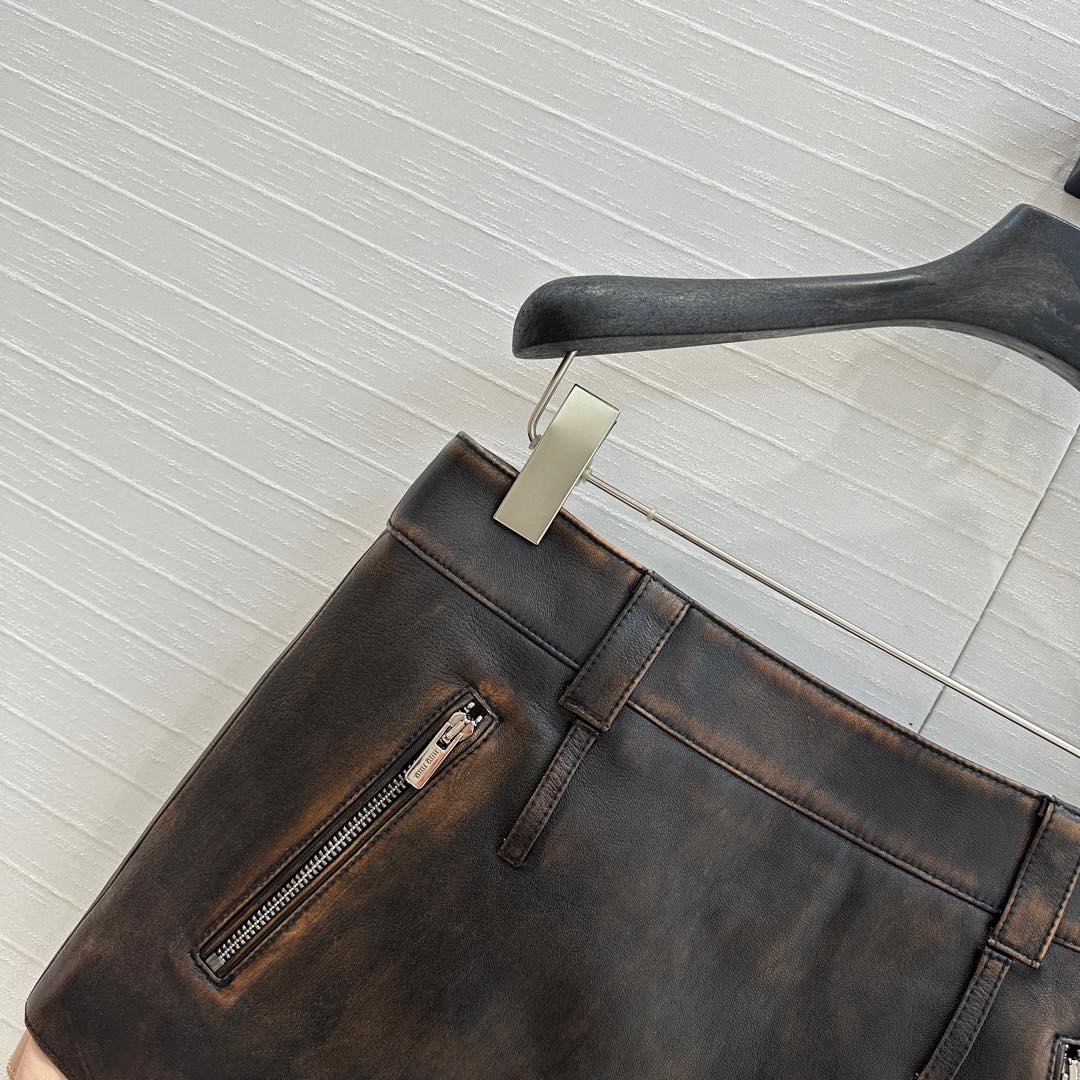 Miu Miu 25 Short Skirt Black Brown Sheepskin