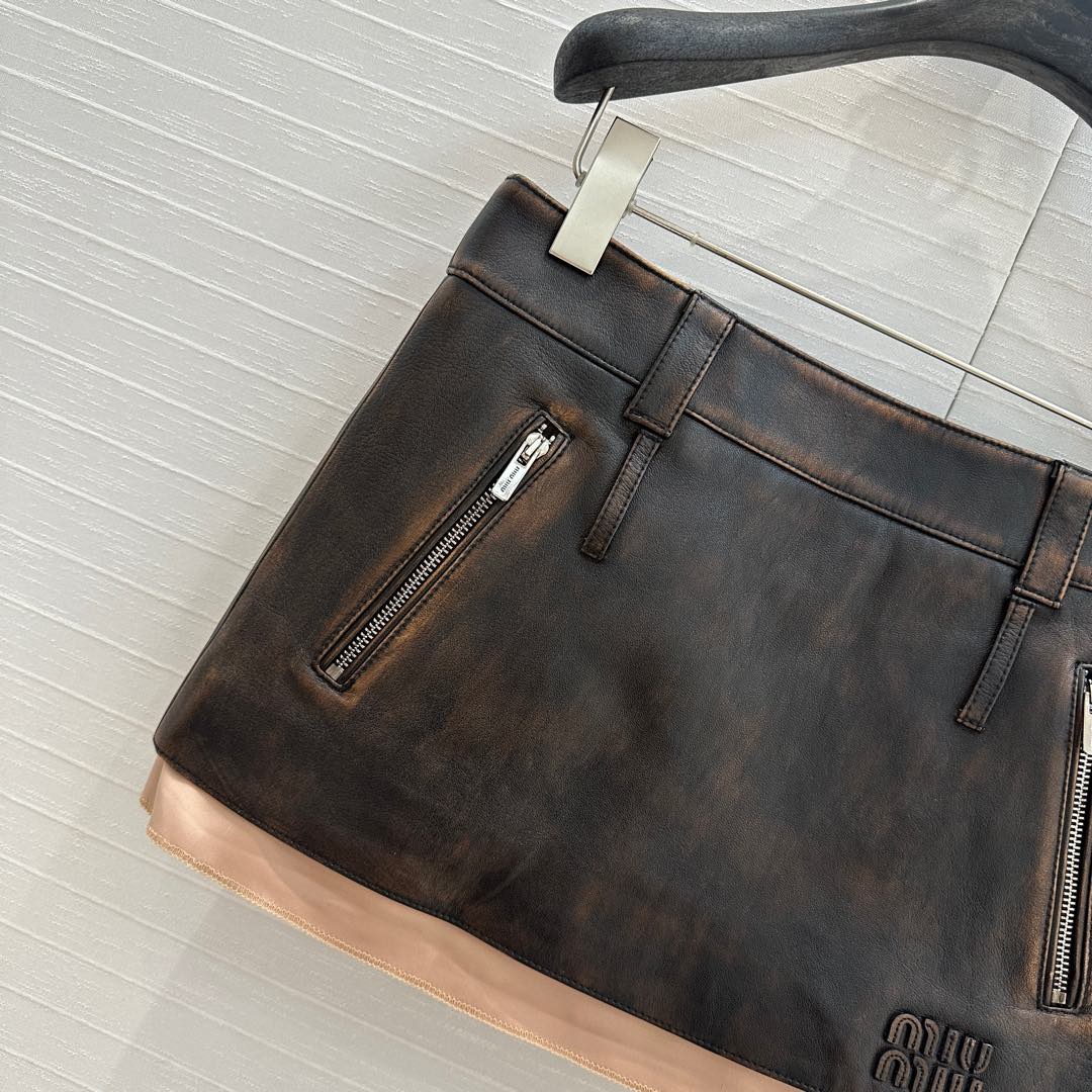 Miu Miu 25 Short Skirt Black Brown Sheepskin