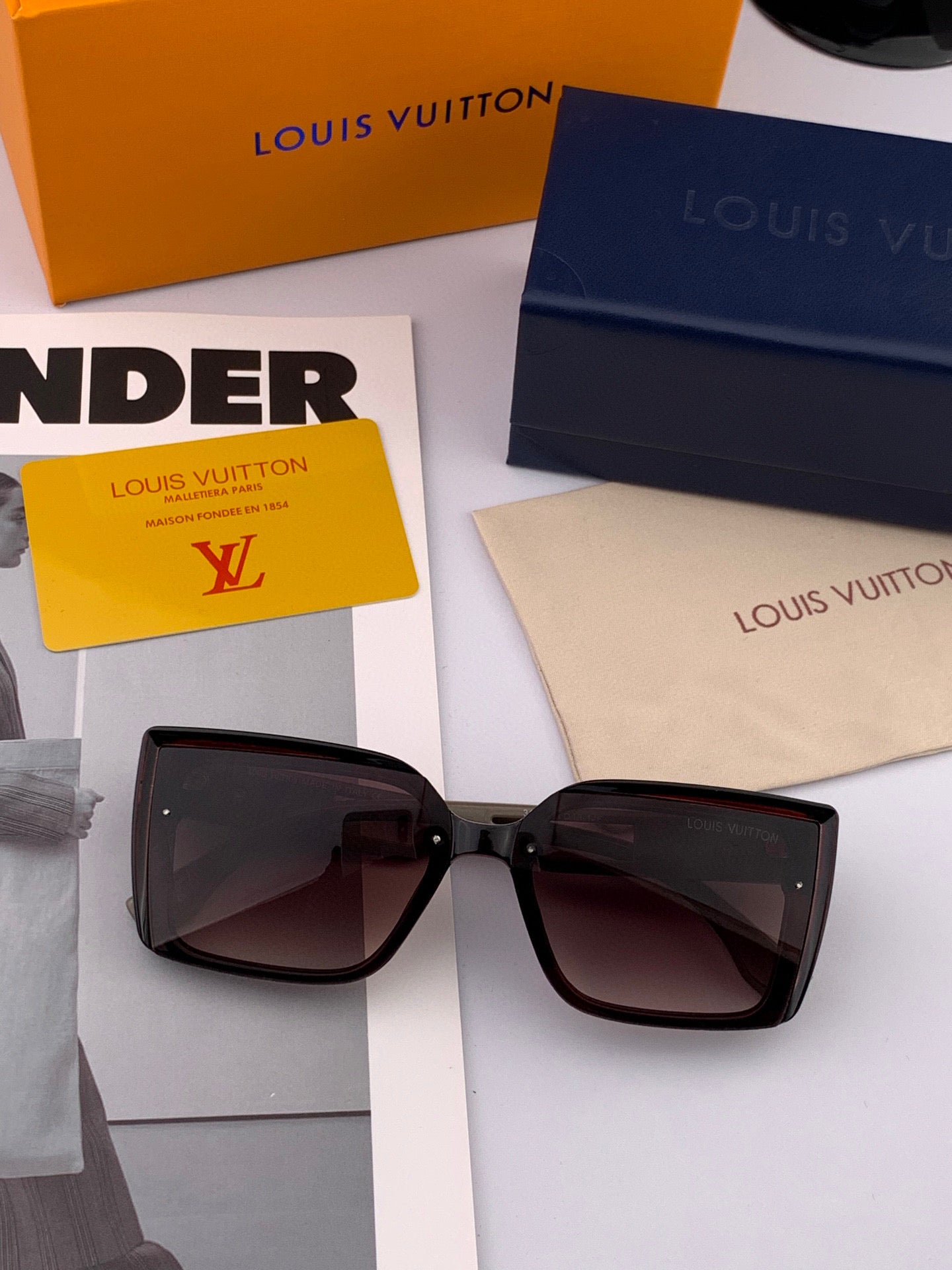 SQUARE SUNGLASSES L4310 IN ACETATE