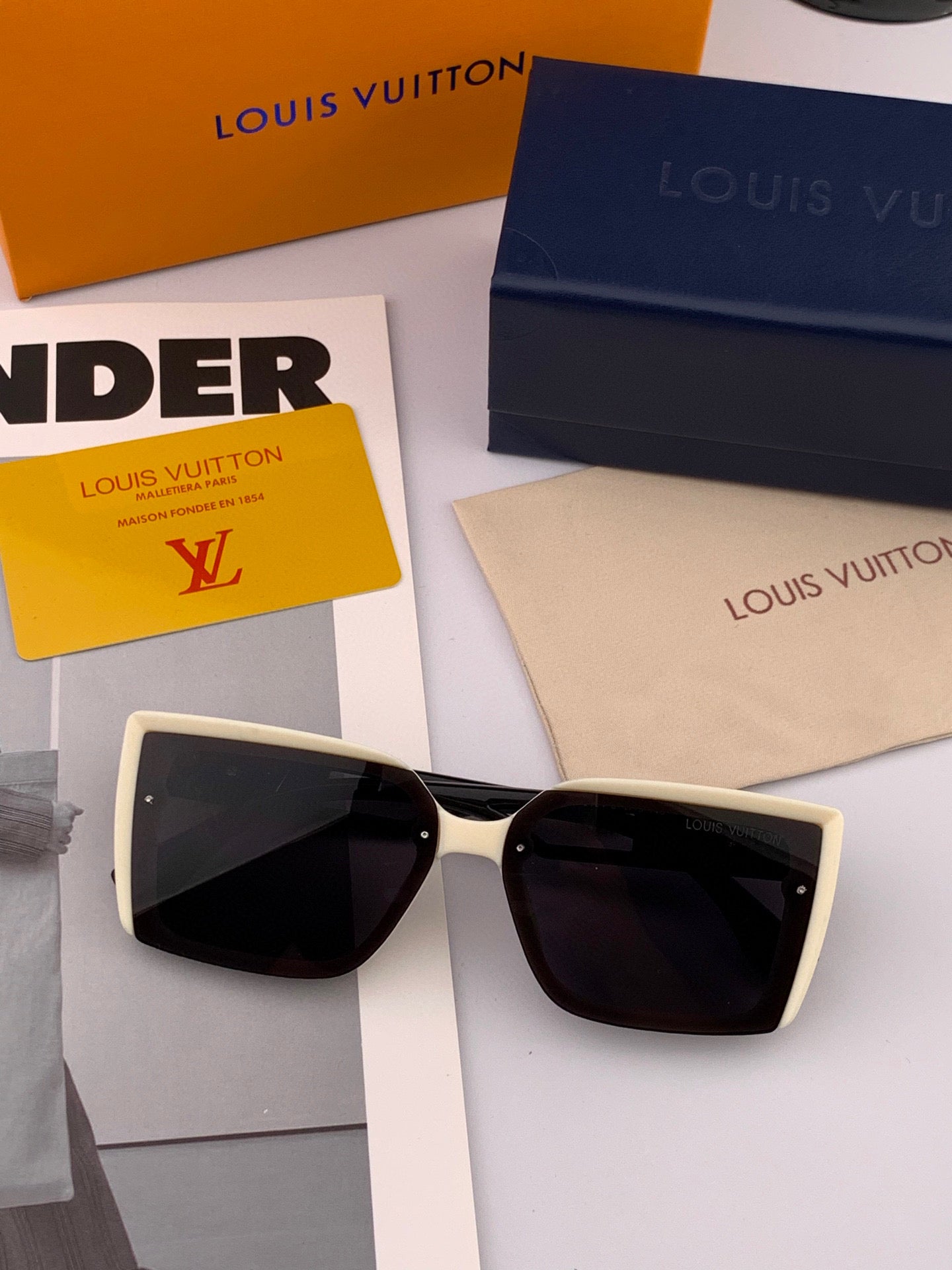 SQUARE SUNGLASSES L4310 IN ACETATE