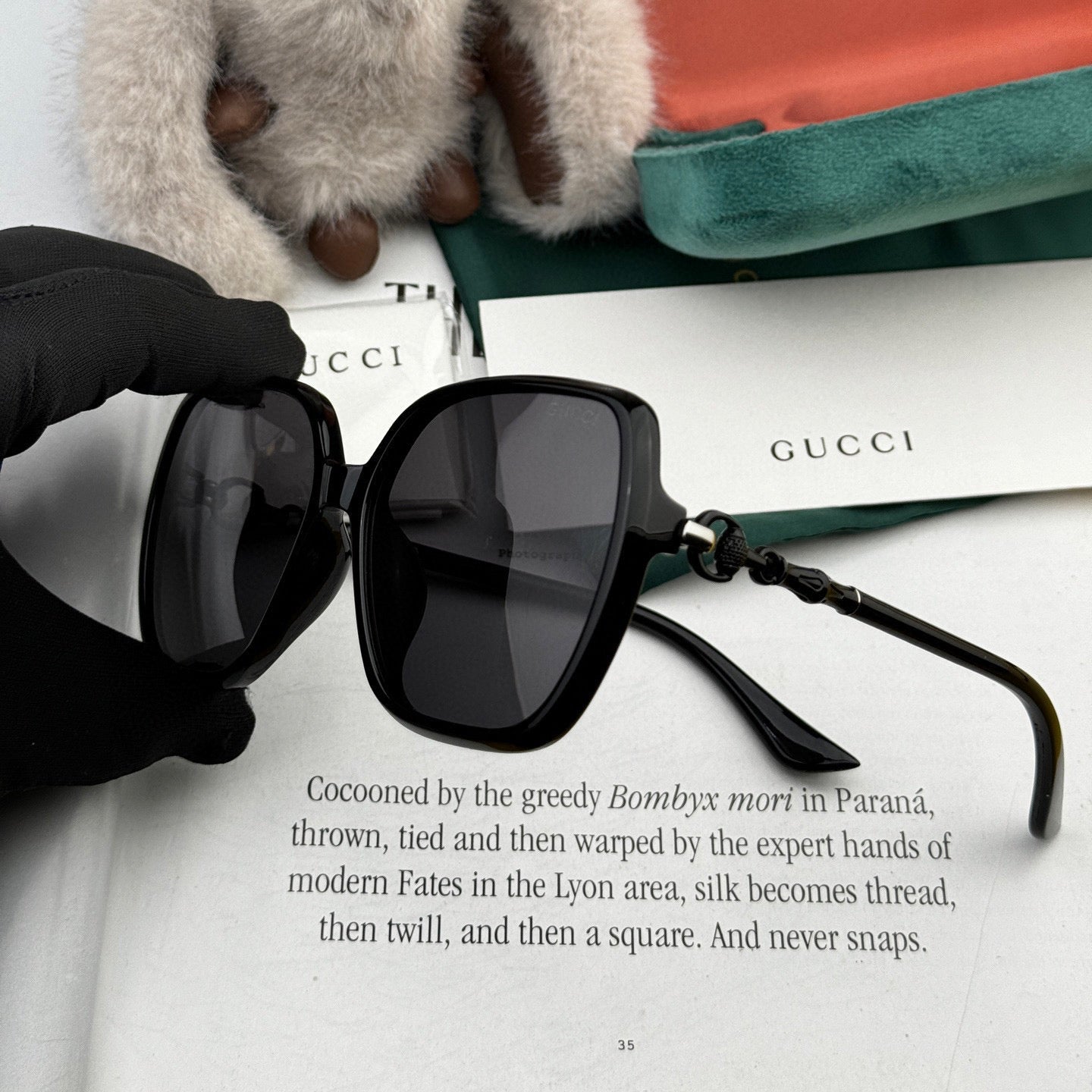 CHAIN LINK DETAIL SQUARE FRAME SUNGLASSES G3612 IN ACETATE