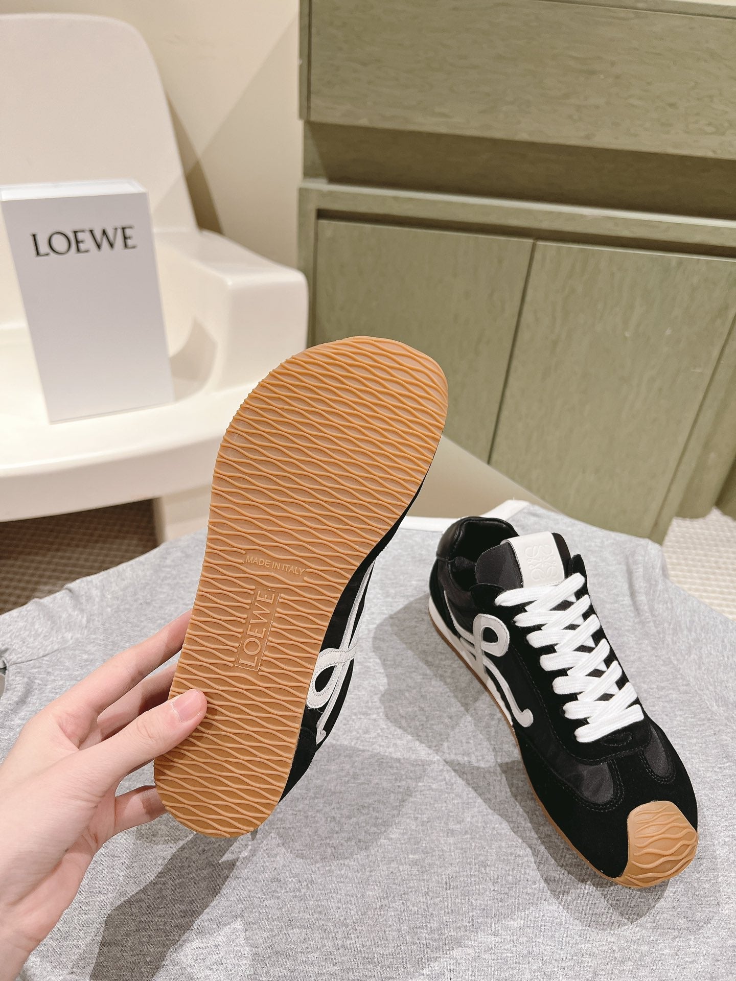 Loewe 2025 Ballet Runner 2.0 Sneaker Black White Suede 556041