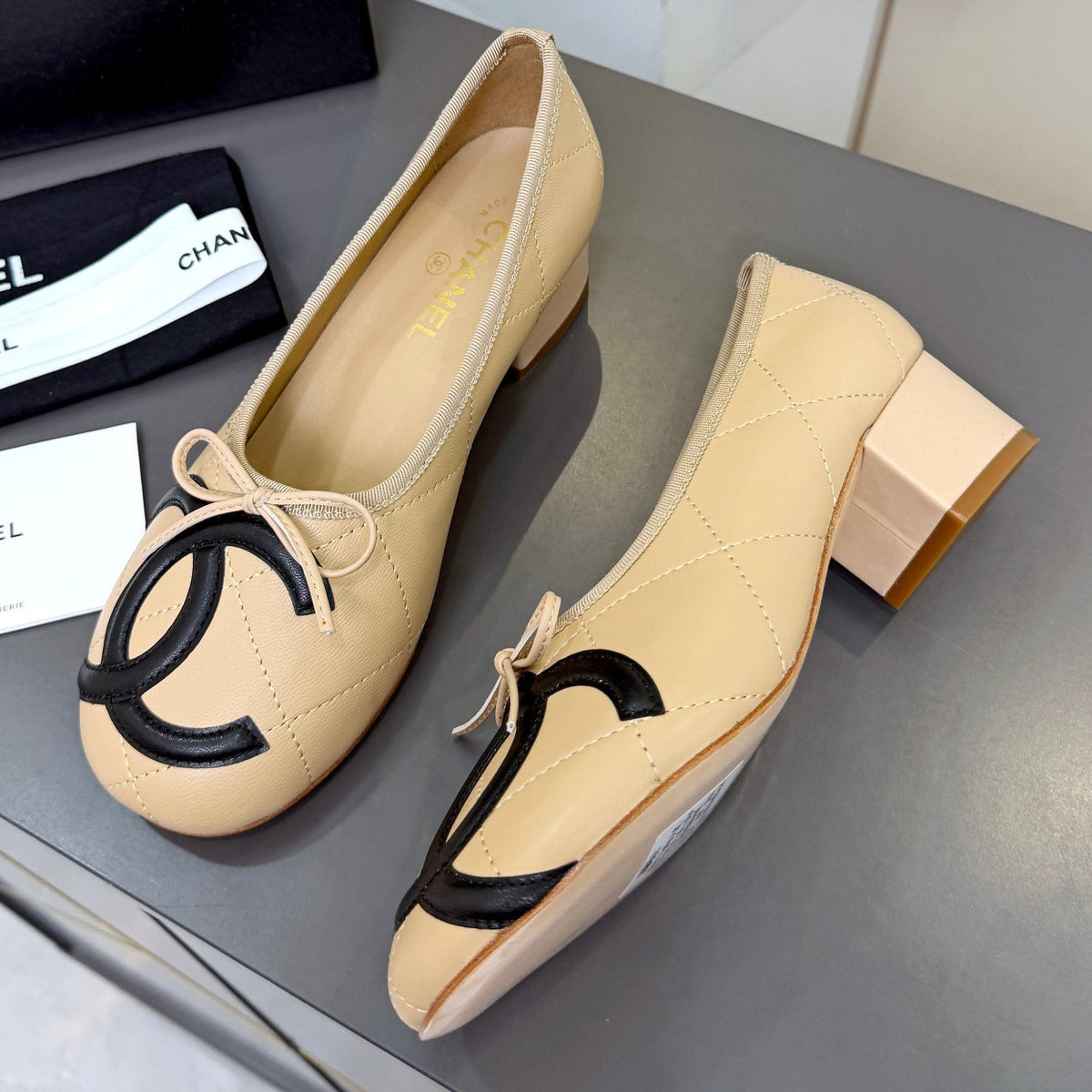 Chanel 2026 Cambon Pumps 45mm Leather 124850