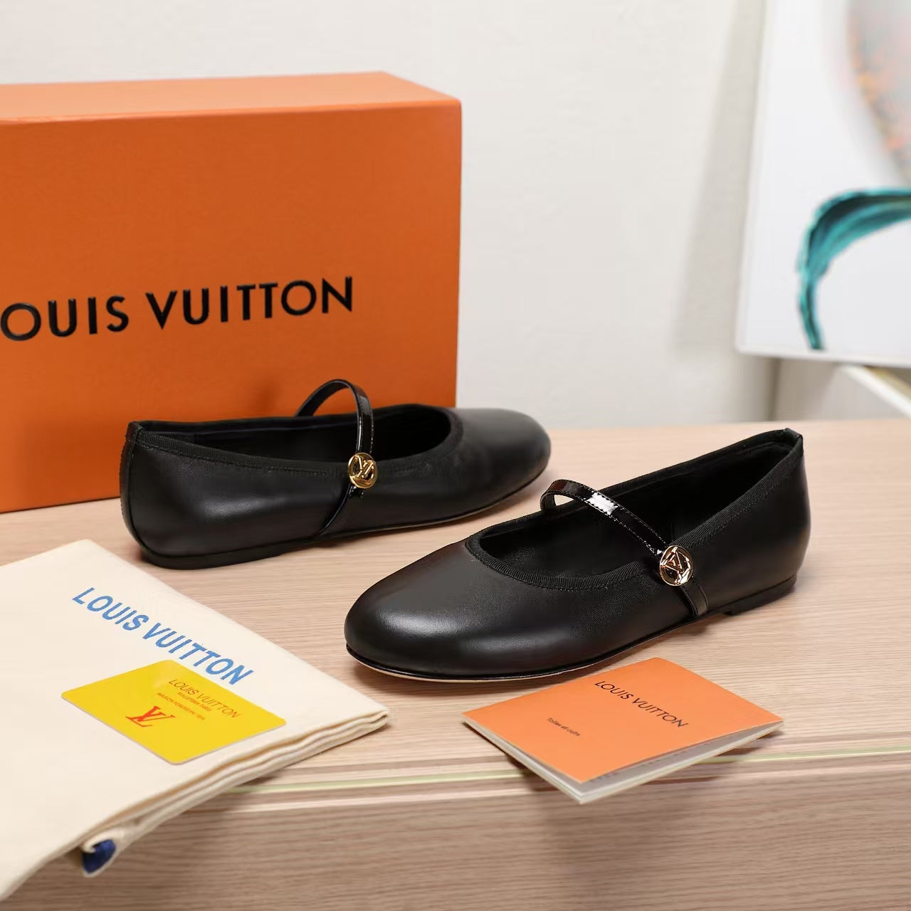 LV 25C Romy Flat Black Sheepskin 218304