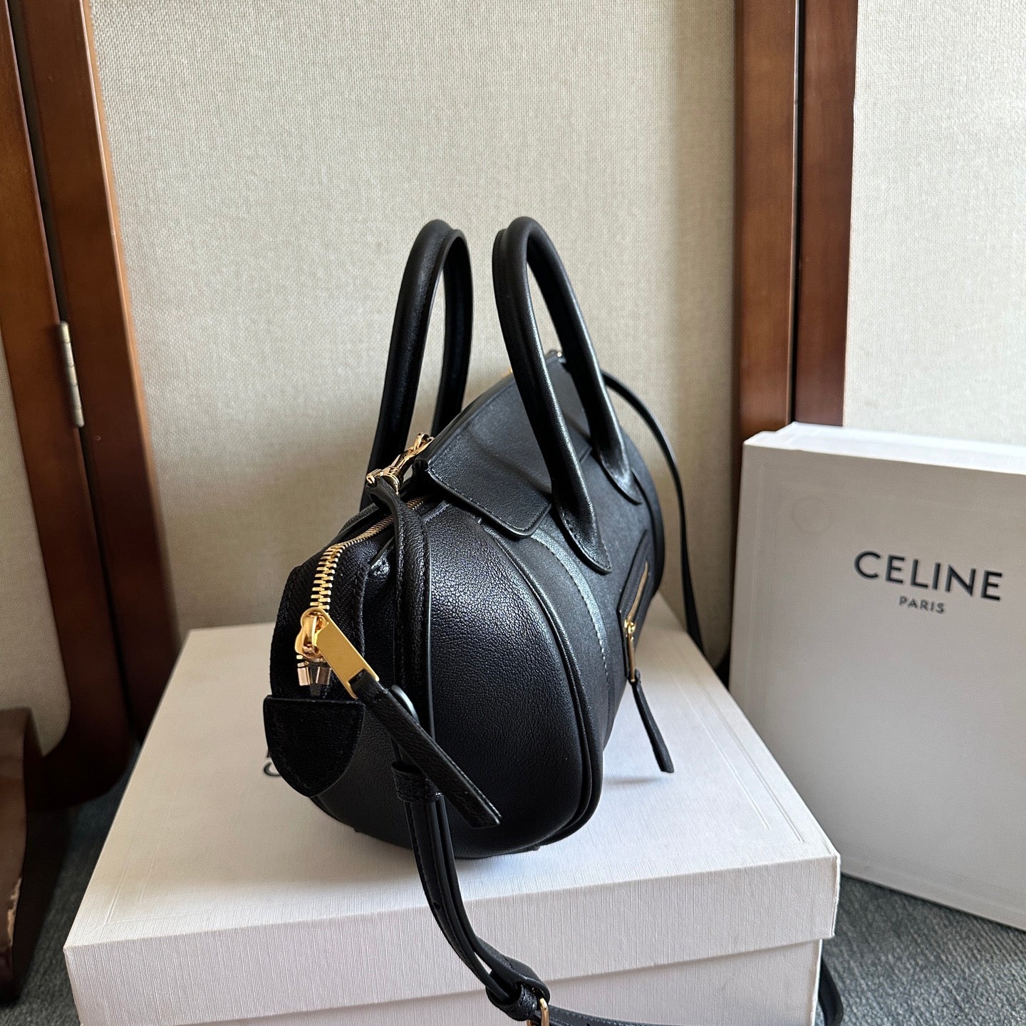 Celine 2026 Luggage Black Shiny Lambskin 276248