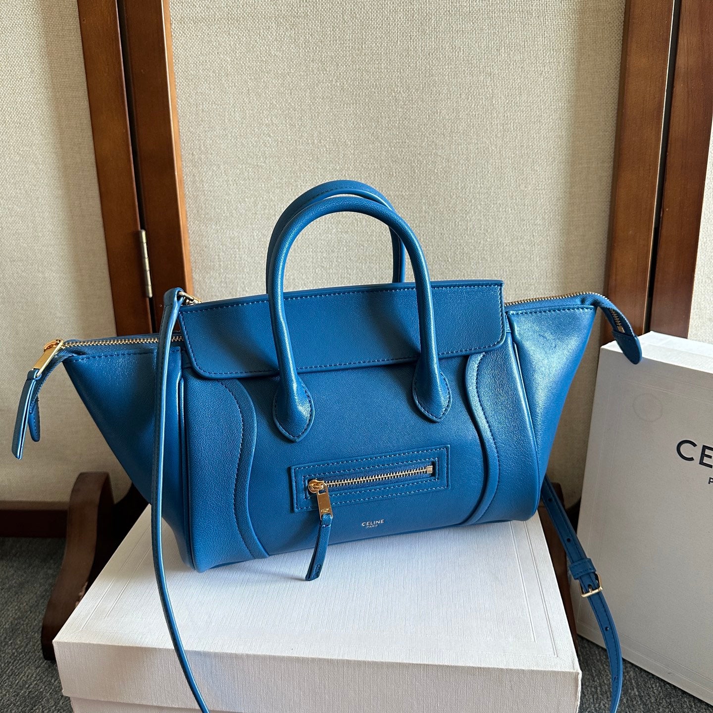 Celine 2026 Luggage Blue Shiny Lambskin 276254