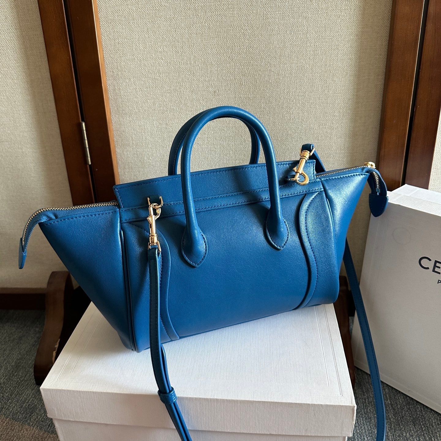 Celine 2026 Luggage Blue Shiny Lambskin 276254