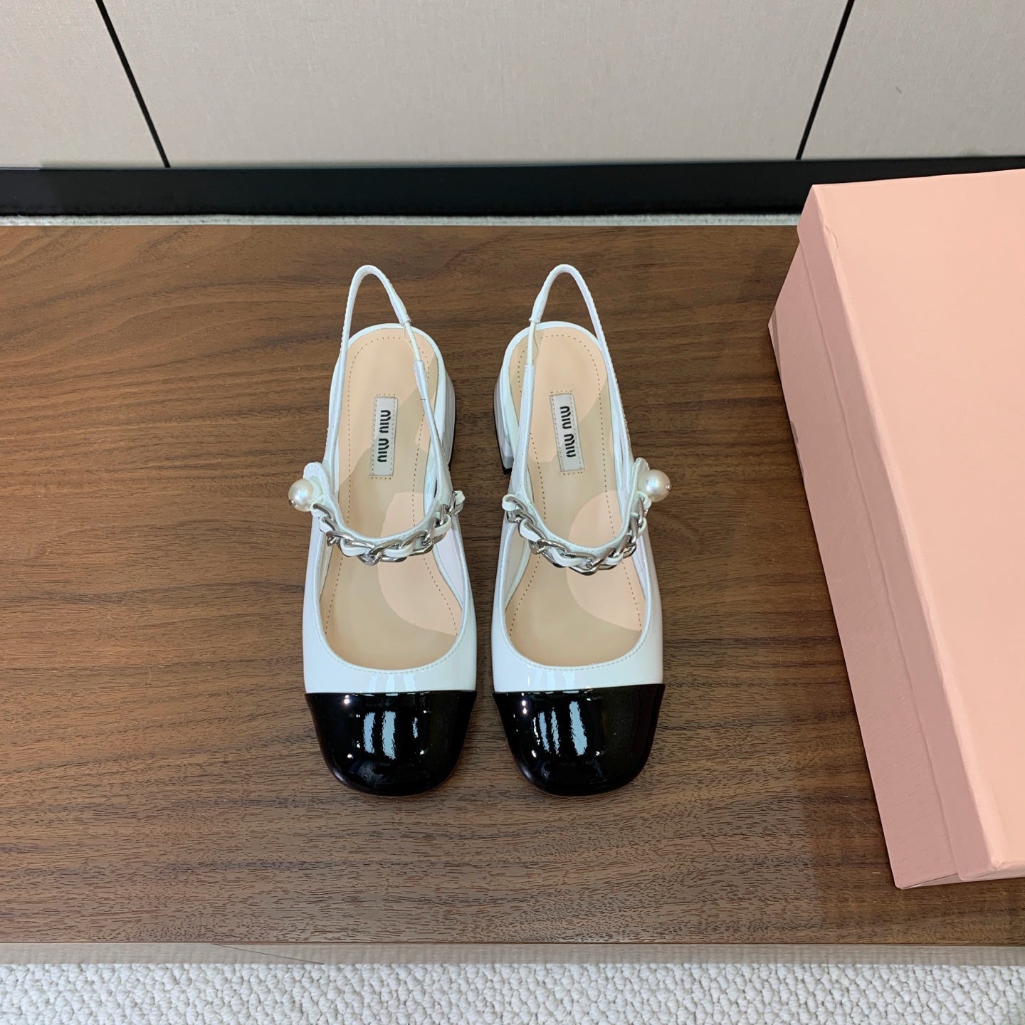 Miumiu 2026 Slingback 45mm White Black Patent Leather 945705