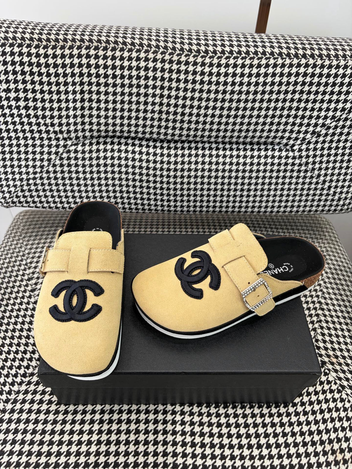 Chanel 2026 Double C Mules Suede 124551