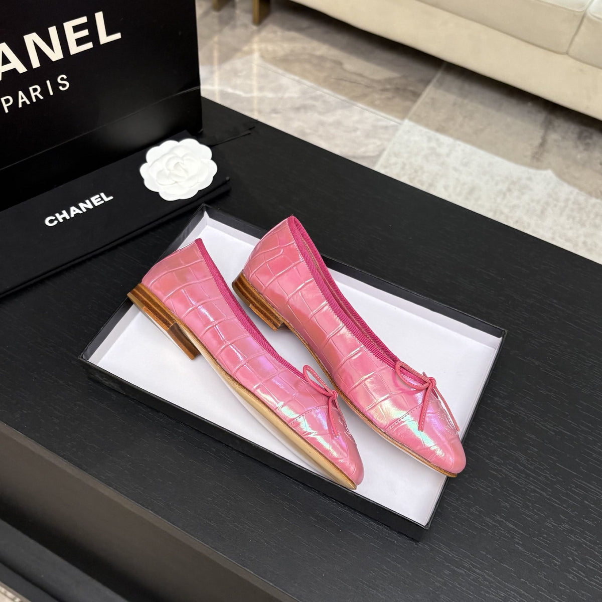 Chanel 2026 Two-Tone Shoe Cowhide 168113