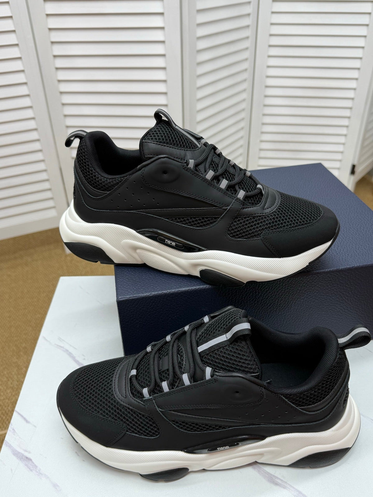 CD B22 Sneaker Black Mesh Calfskin 648068