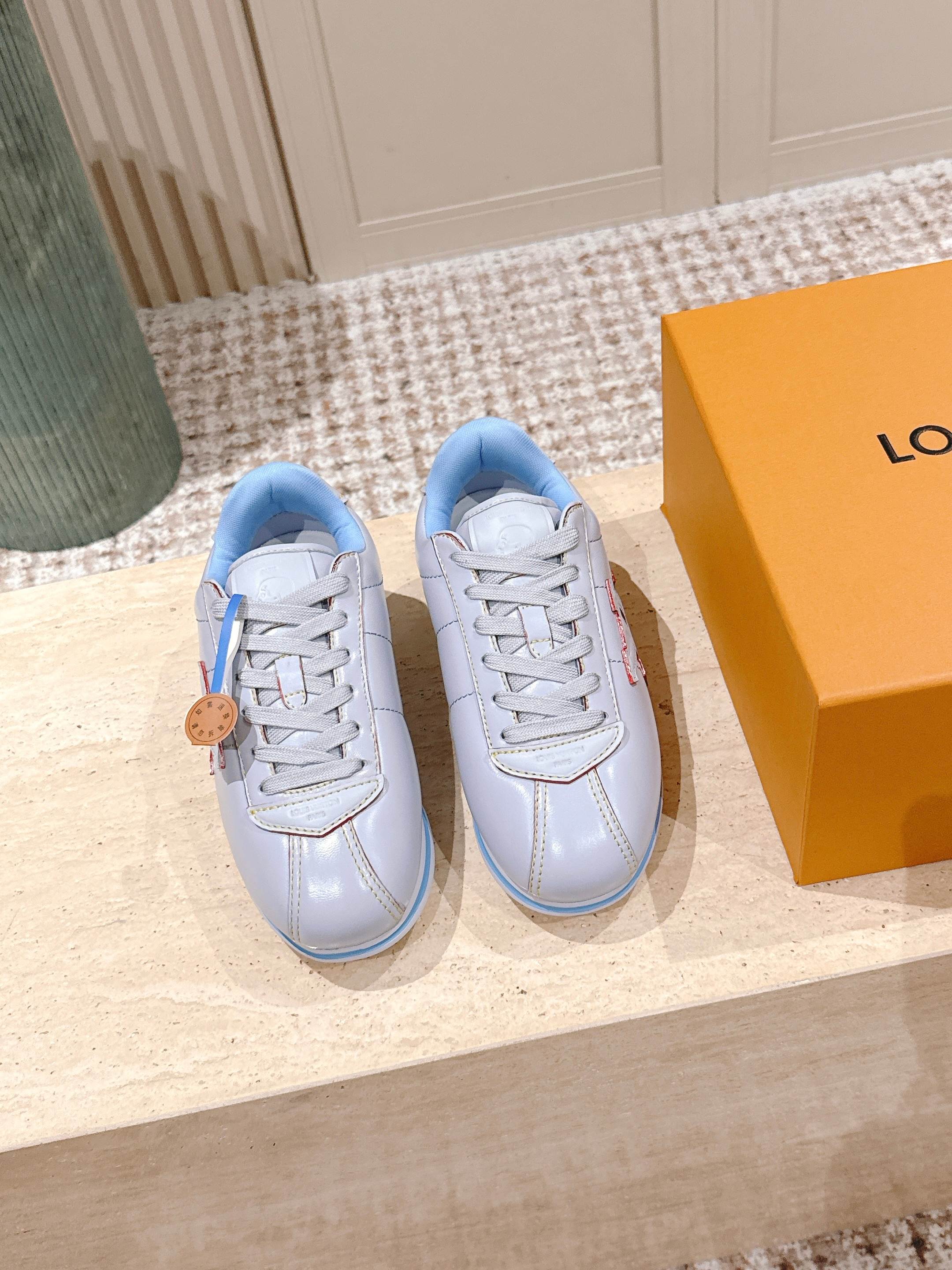 LV 25 Buttersoft Sneakers Baby Blue Calfskin 576988