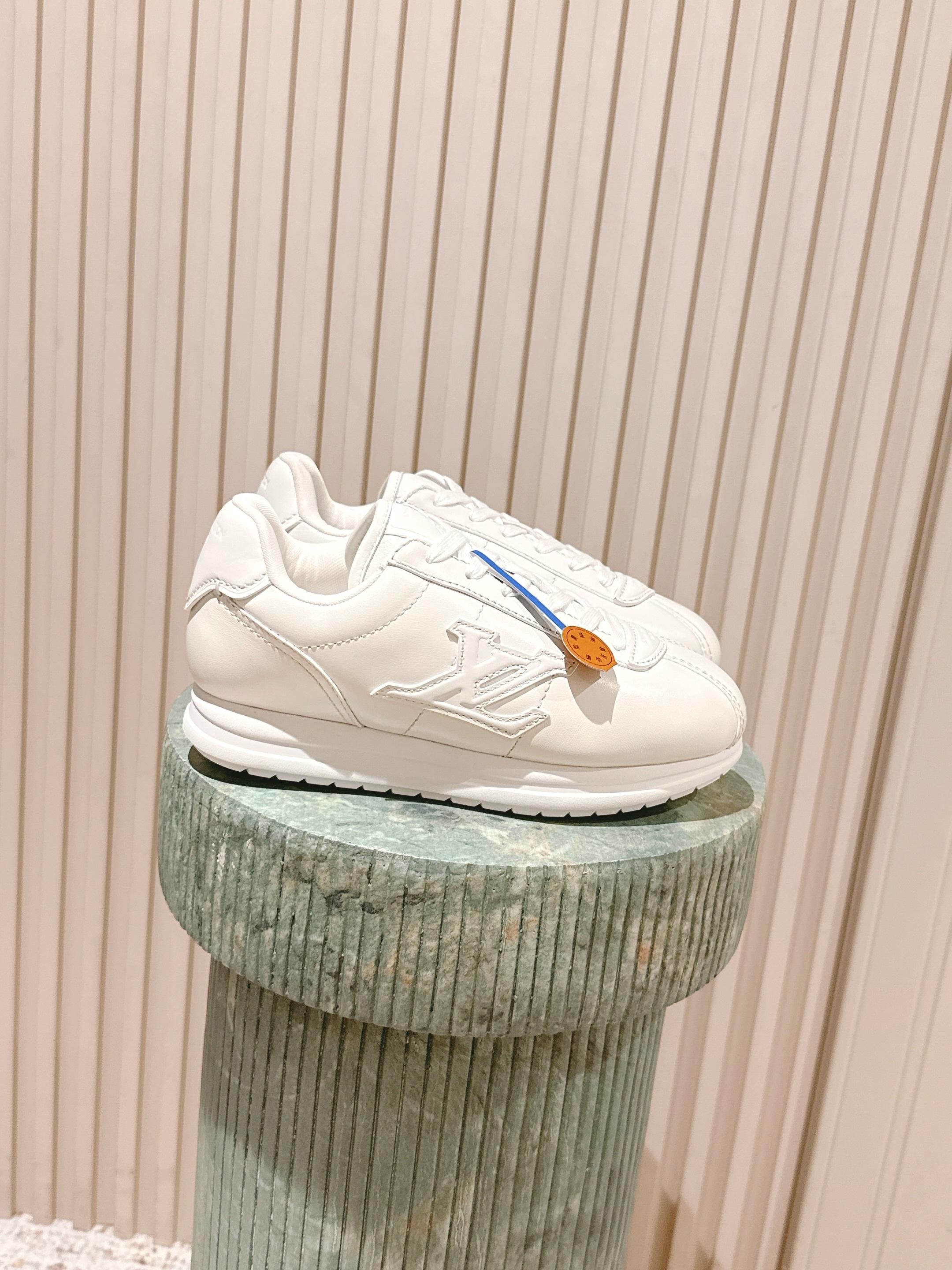 LV 25 Buttersoft Sneakers White Calfskin 576989