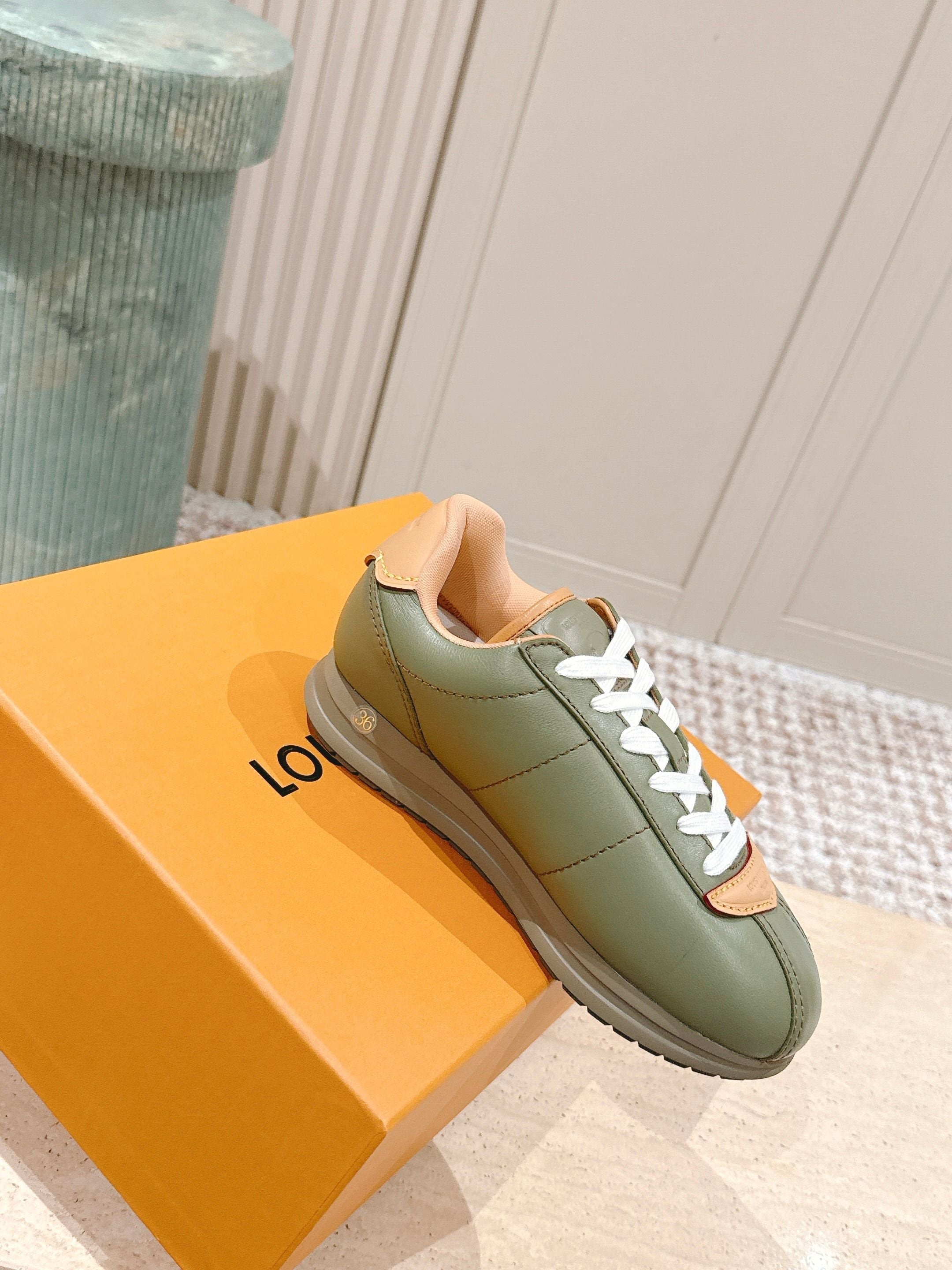 LV 25 Buttersoft Sneakers Olive Green Calfskin 576990