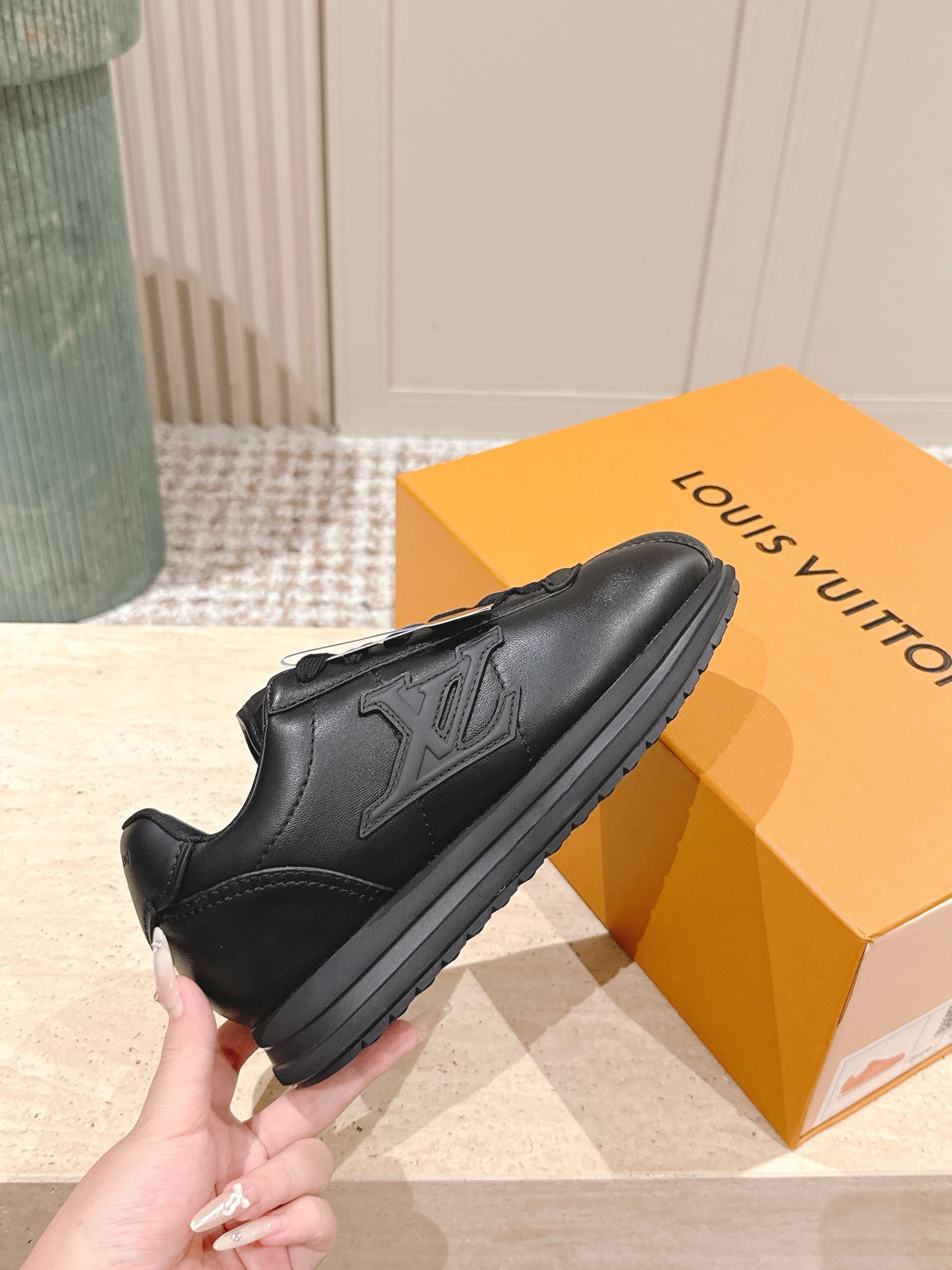 LV 25 Buttersoft Sneakers Black Calfskin 576992