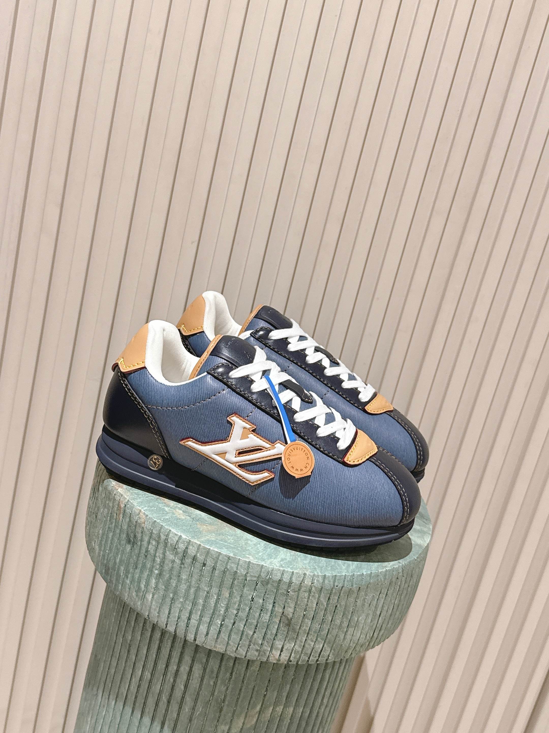 LV 25 Buttersoft Sneakers Dark Blue Calfskin 576985