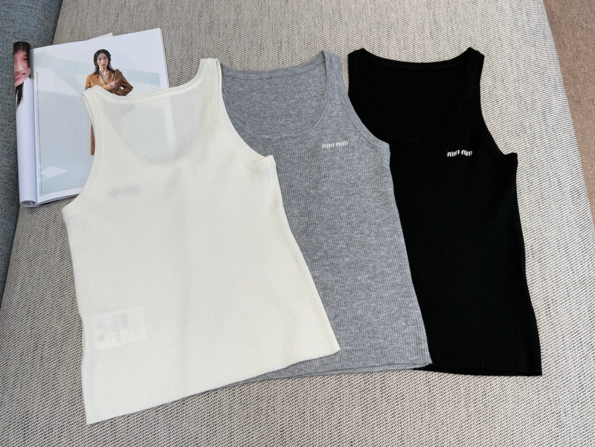 Miu Tank Top Wool Fabric 232706