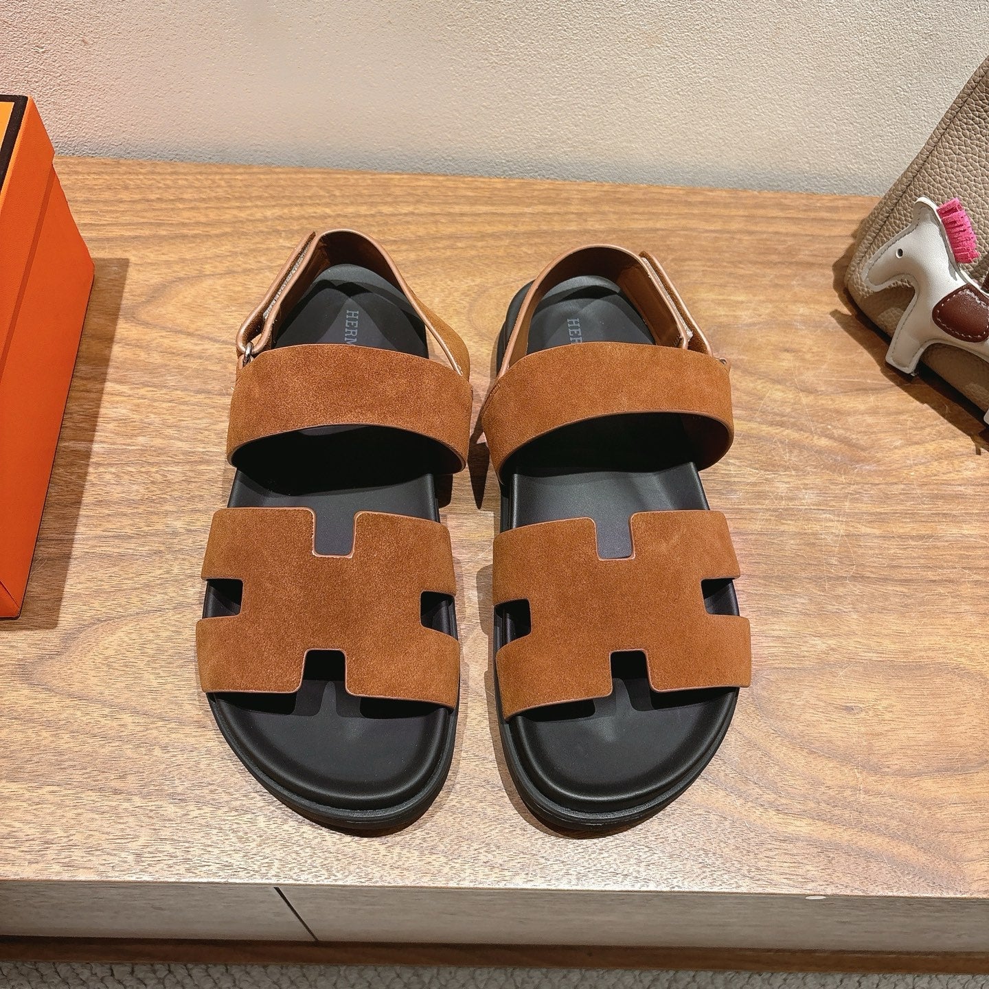 HM Men's 25 Genius Sandals Brown Suede 651347