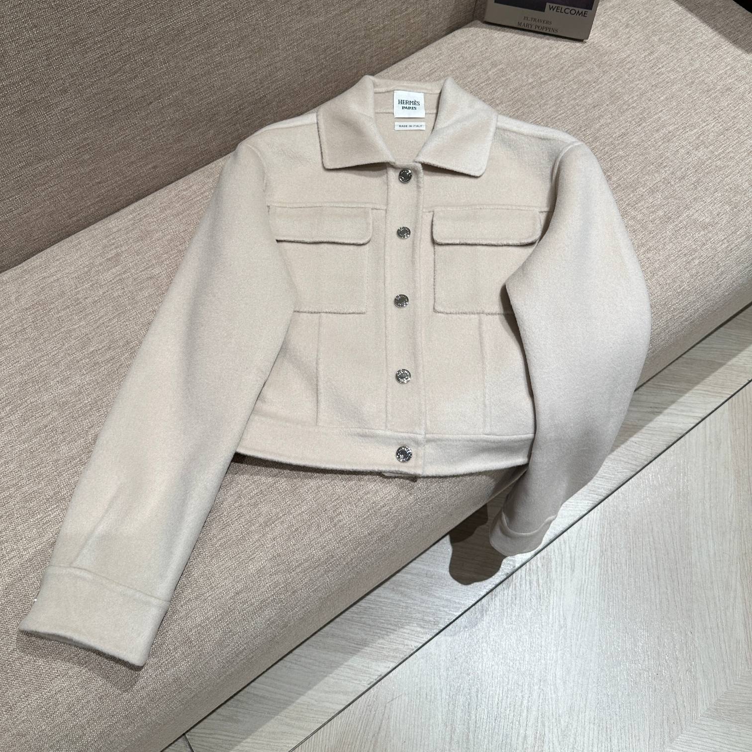 HM 25 Jacket White Wool 02651