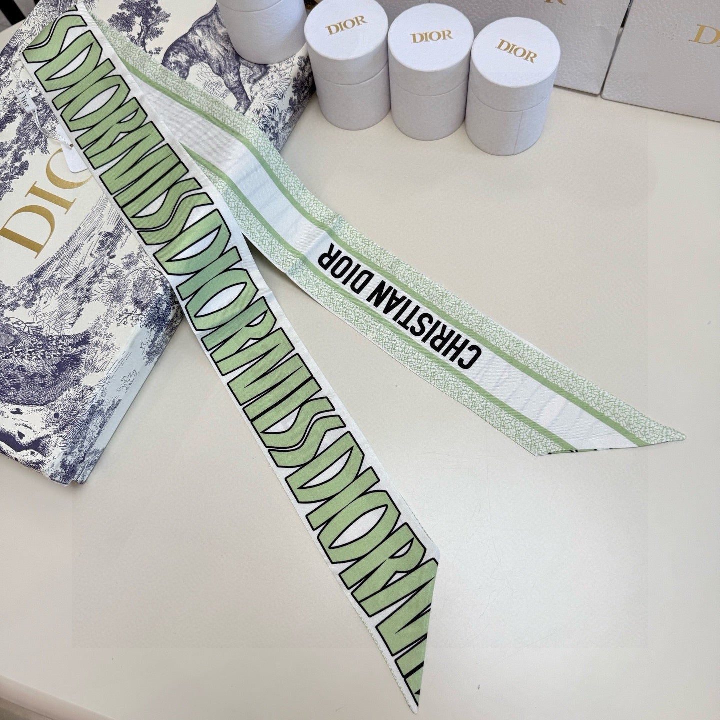 CD Twilly Mini Scarf 105cm Green Mulberry Silk 957051