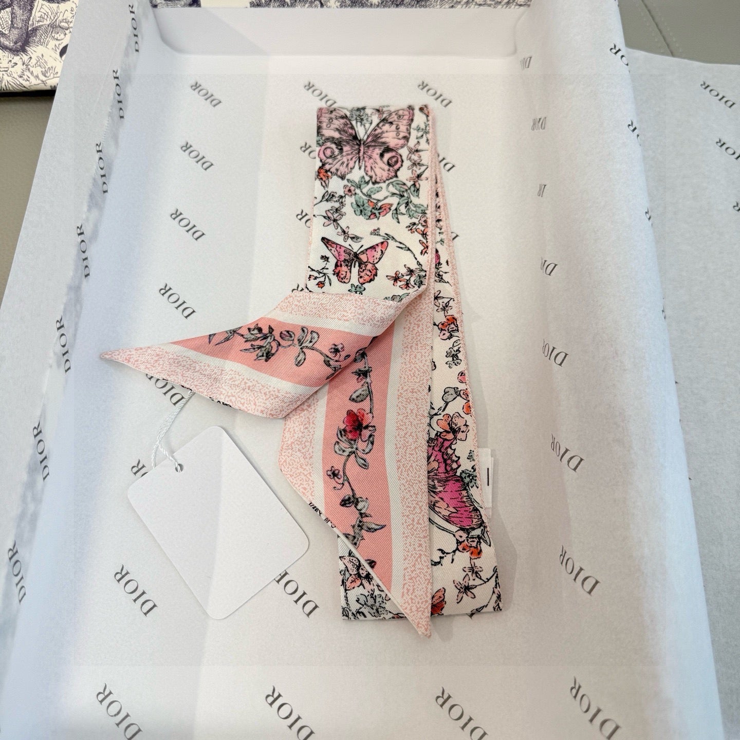 CD Twilly Mini Scarf 105cm Light Pink Colorful Mulberry Silk 969062