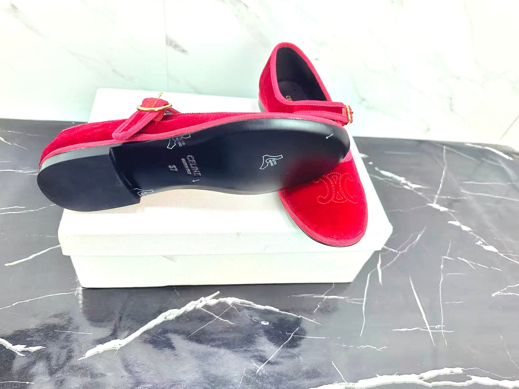 Celine 25 Eve Triomphe Ballet Flat Red Velvet 547725