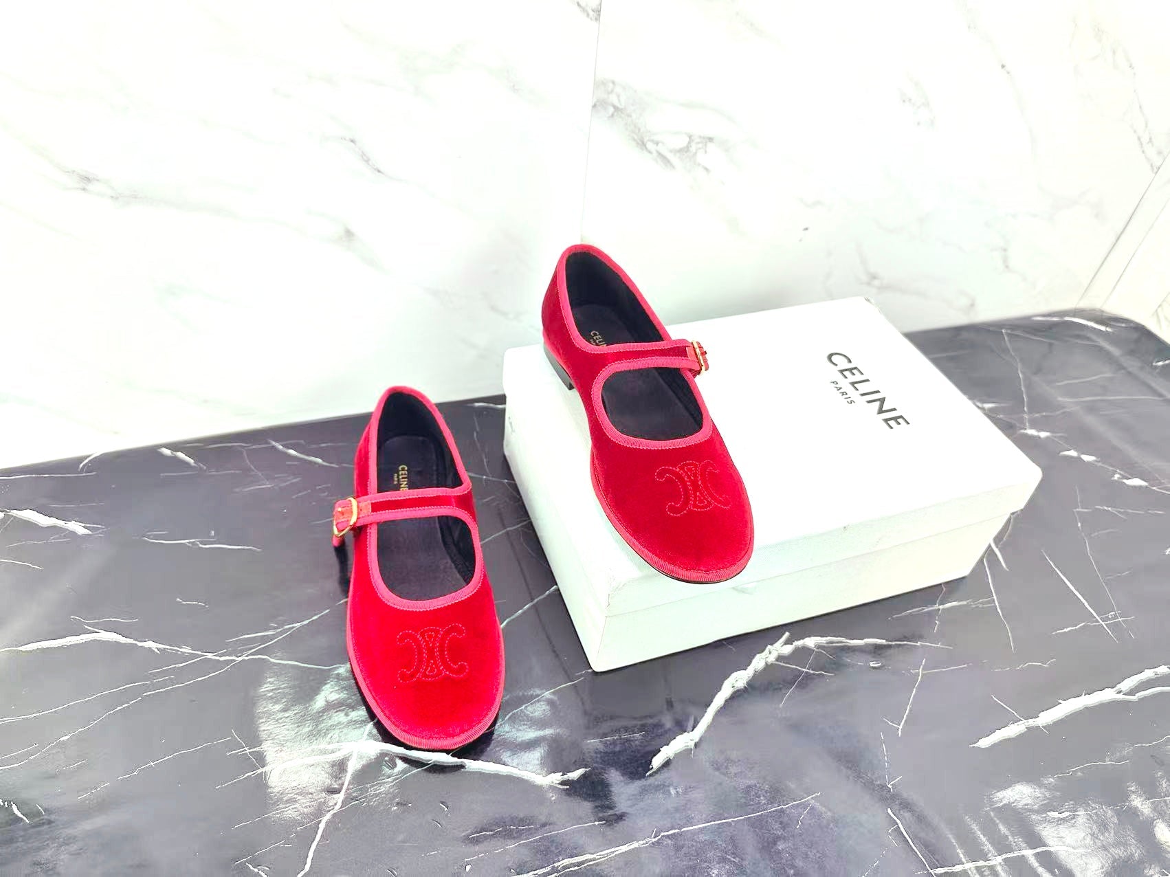 Celine 25 Eve Triomphe Ballet Flat Red Velvet 547725