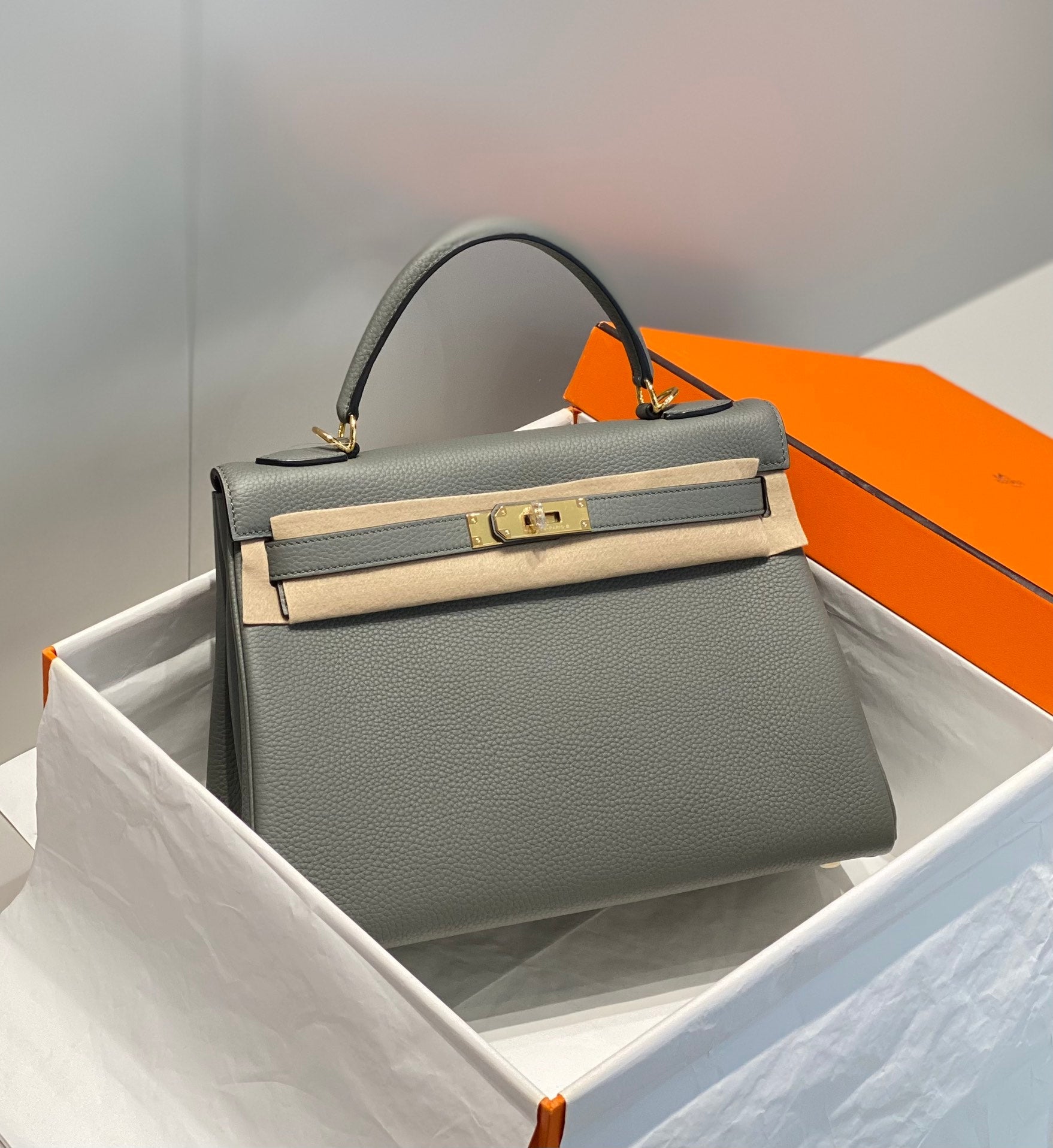 hm kelly 32cm grey togo leather gold hardware
