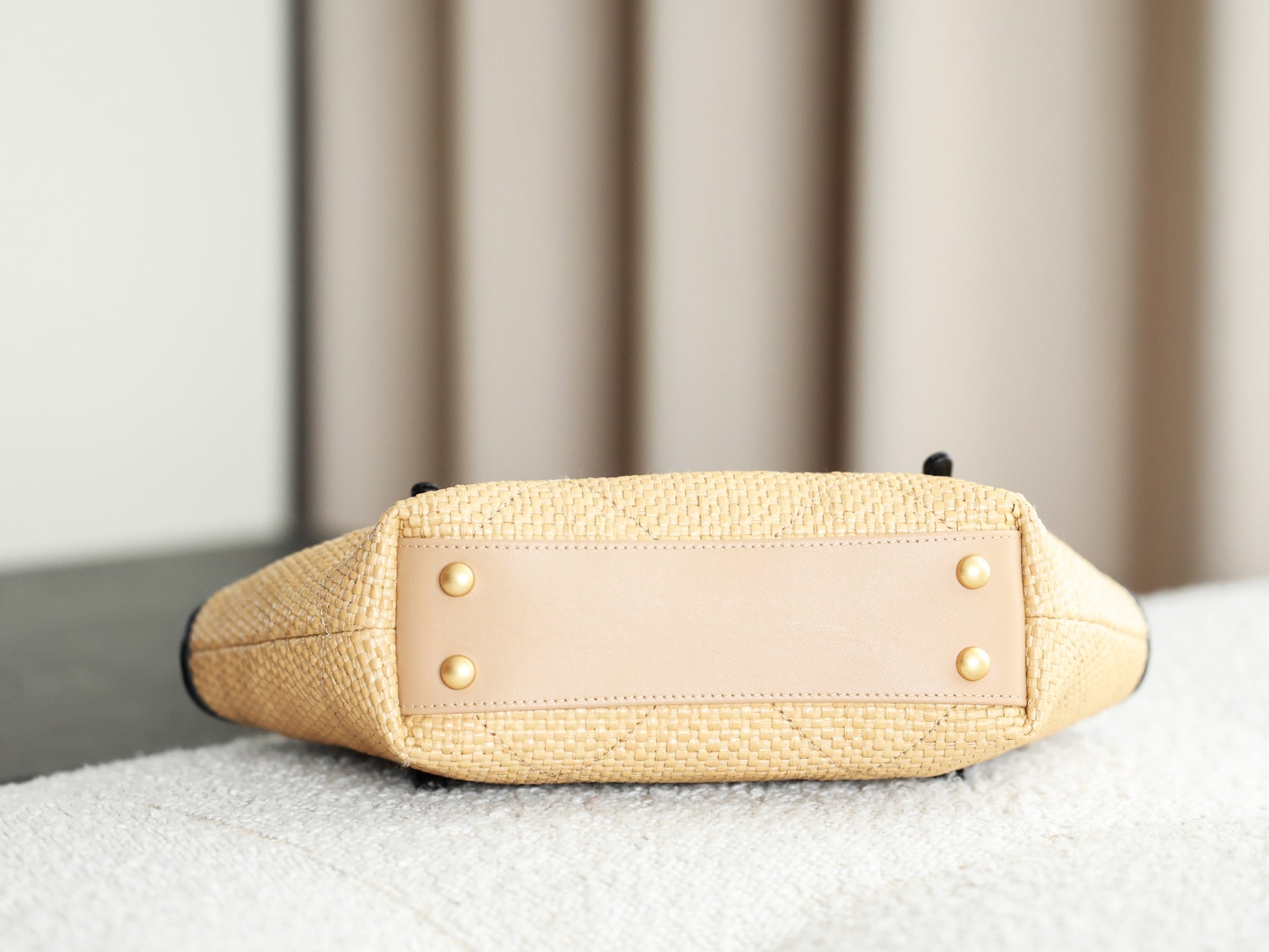 Chanel 2026 Maxi Hobo Bag 28cm Beige Straw Leather 351083