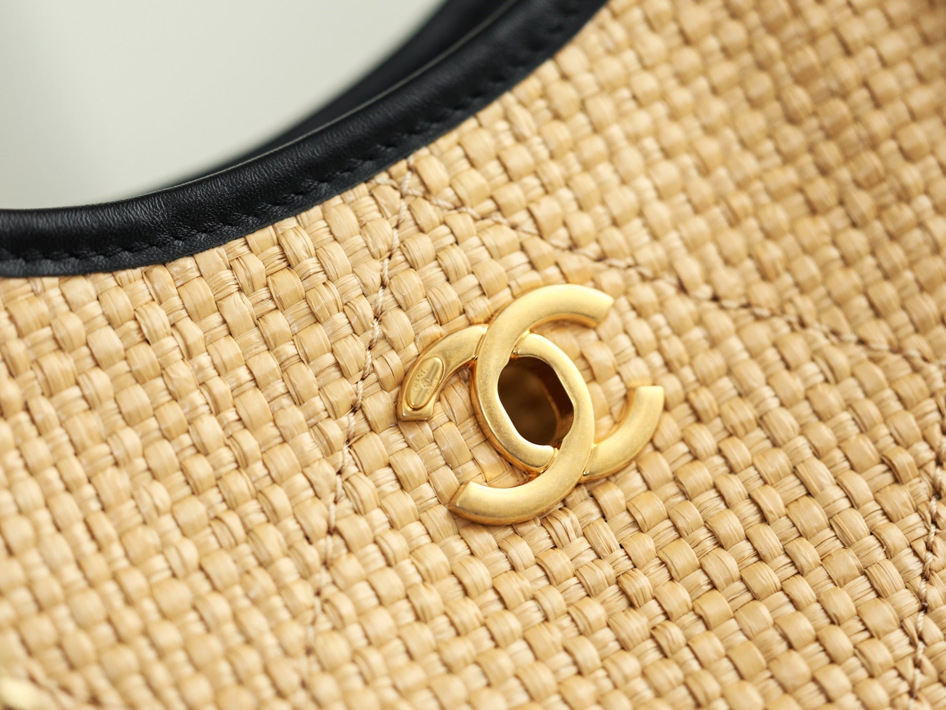 Chanel 2026 Maxi Hobo Bag 28cm Beige Straw Leather 351083