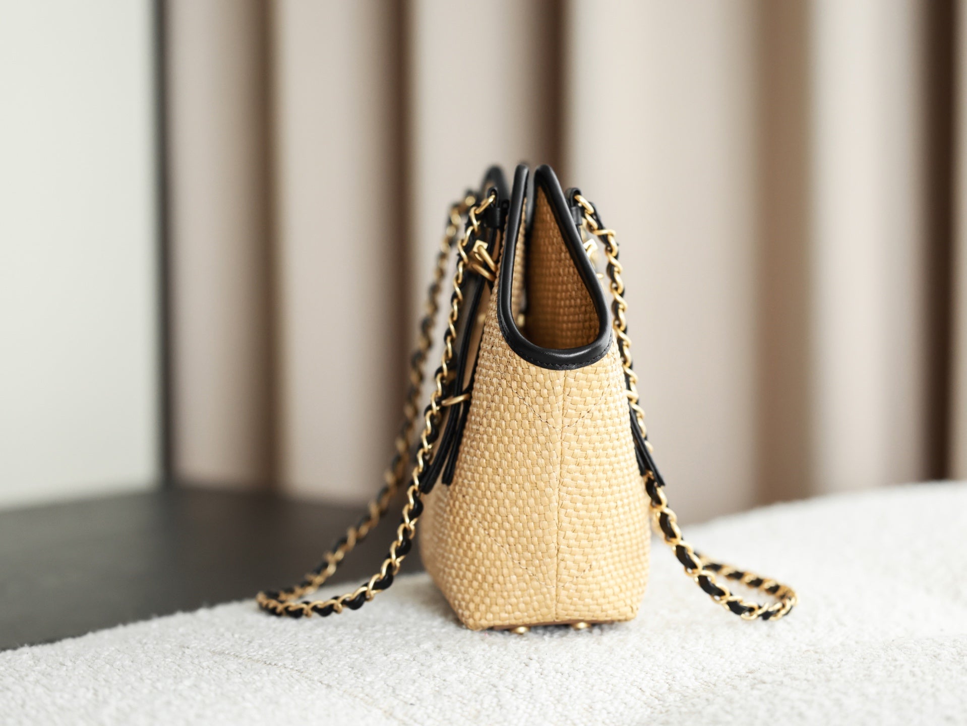 Chanel 2026 Maxi Hobo Bag 28cm Beige Straw Leather 351083