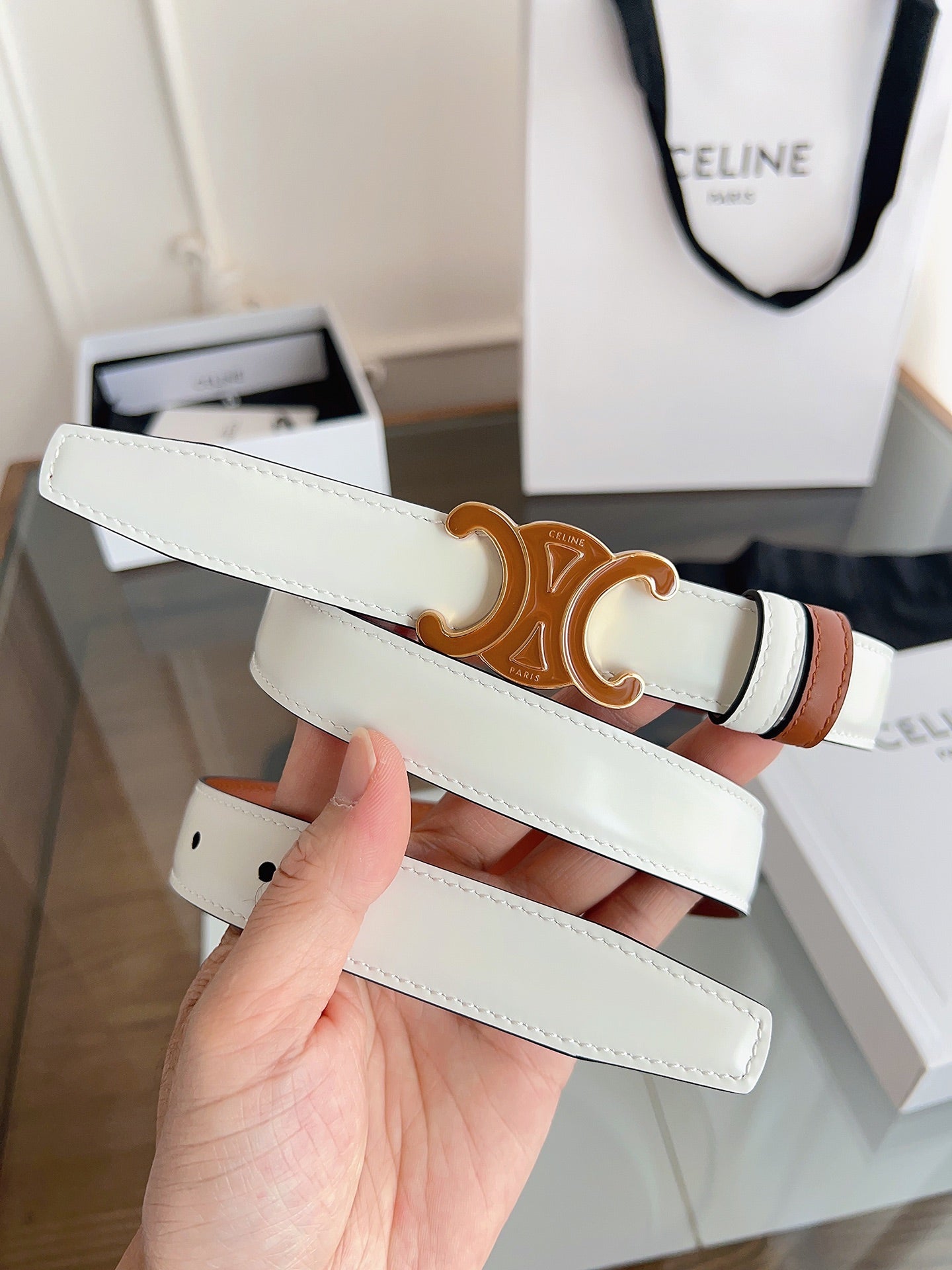 CL Brown 25mm Triomphe Enamel Saddle Brown White Cowhide  615280