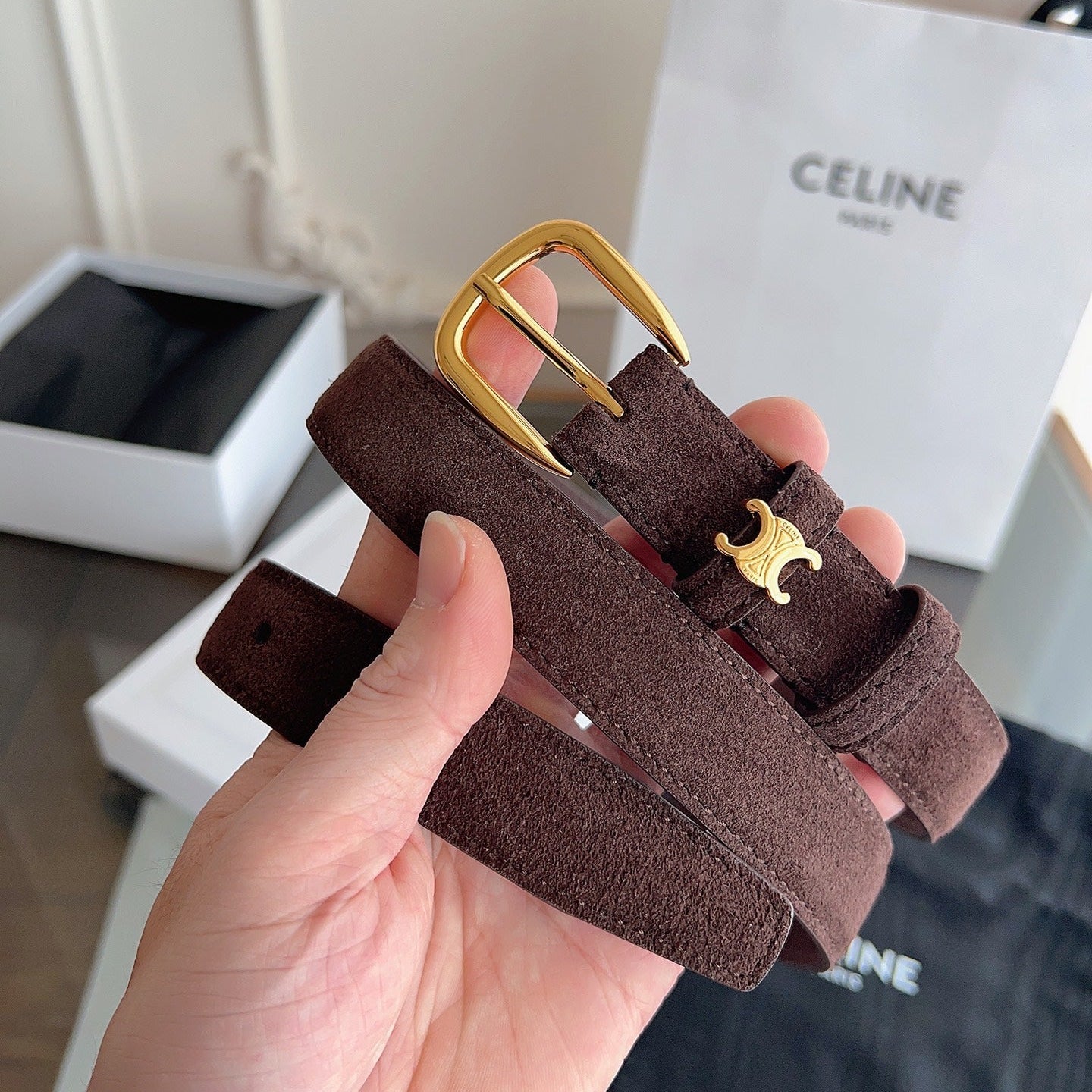 CL Gold 25mm Triomphe Metal Ring Brown Suede 616259