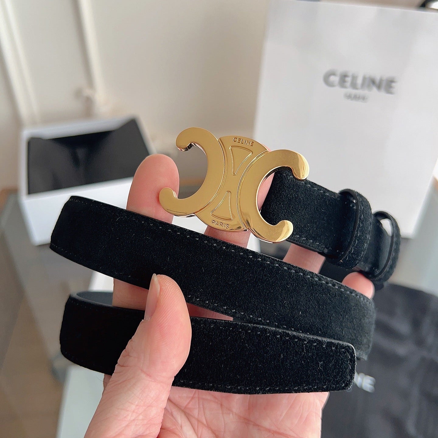 CL Gold 25mm Triomphe Black Suede 616258