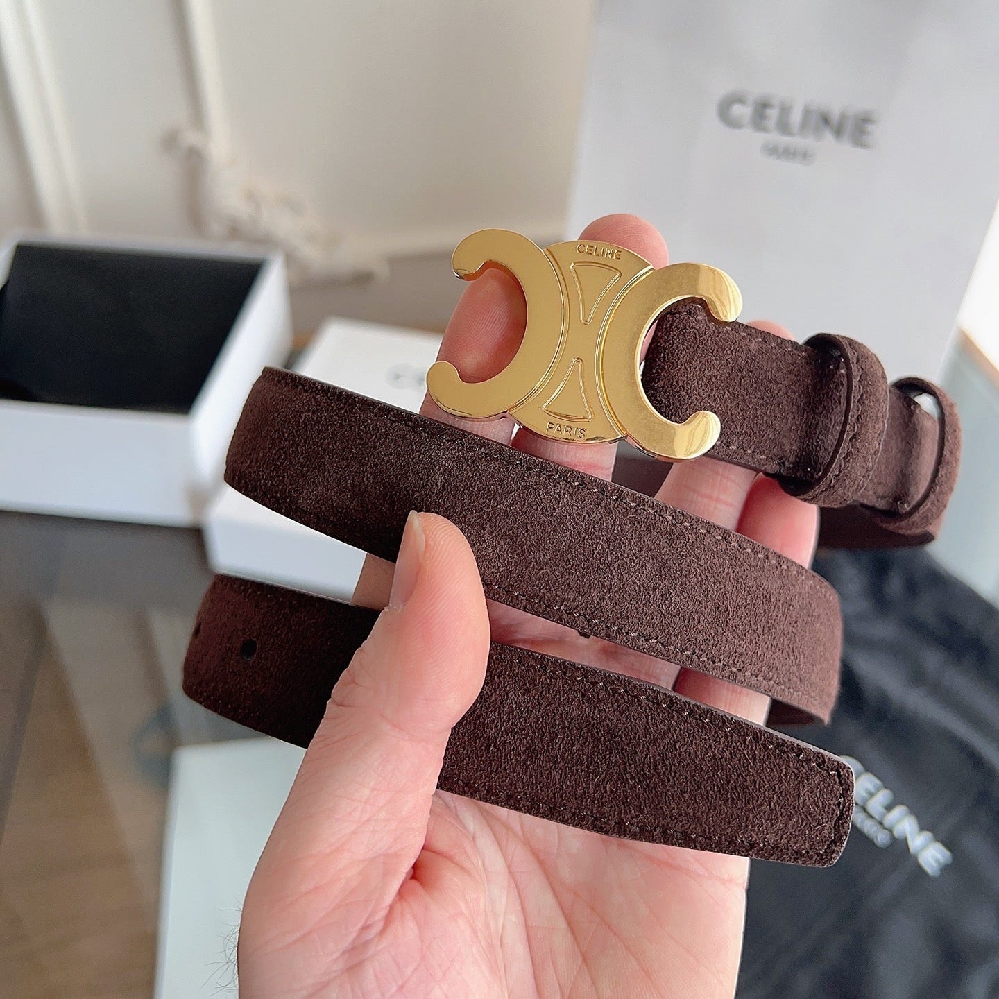 CL Gold 25mm Triomphe Brown Suede 616259