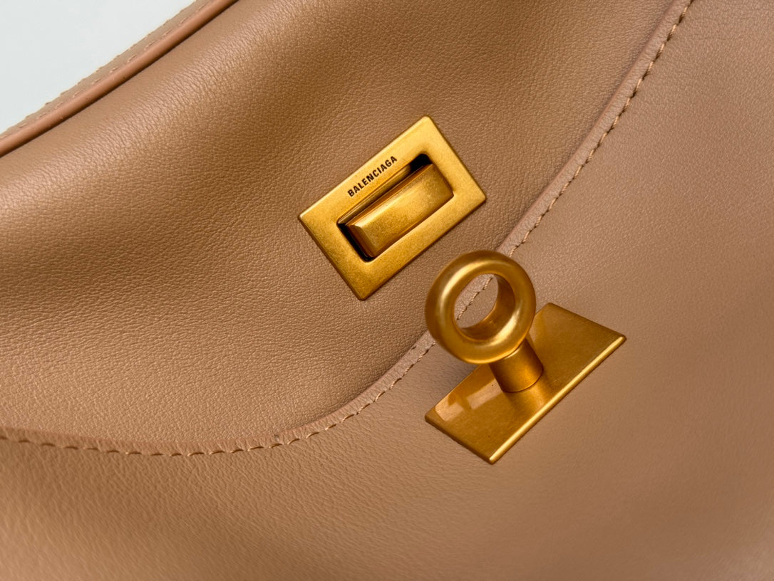 Balenciaga Medium Bag 35 Rich Brown Calfskin Gold Hardware