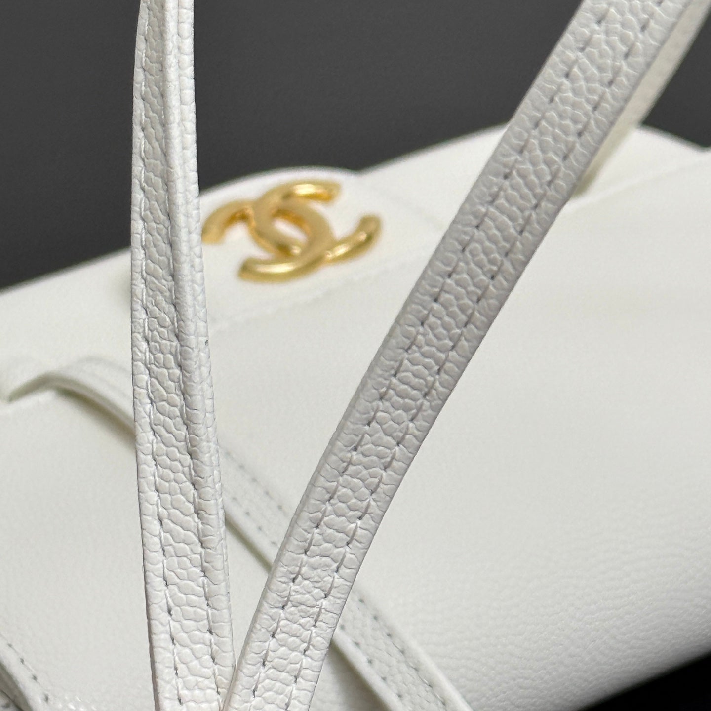 Chanel 26 Shoulder Bag 17 White Caviar Leather