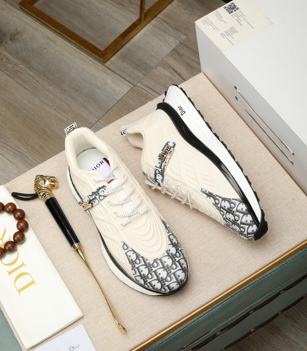 CD RUNNER SNEAKER CREAM AND BLACK CALFSKIN