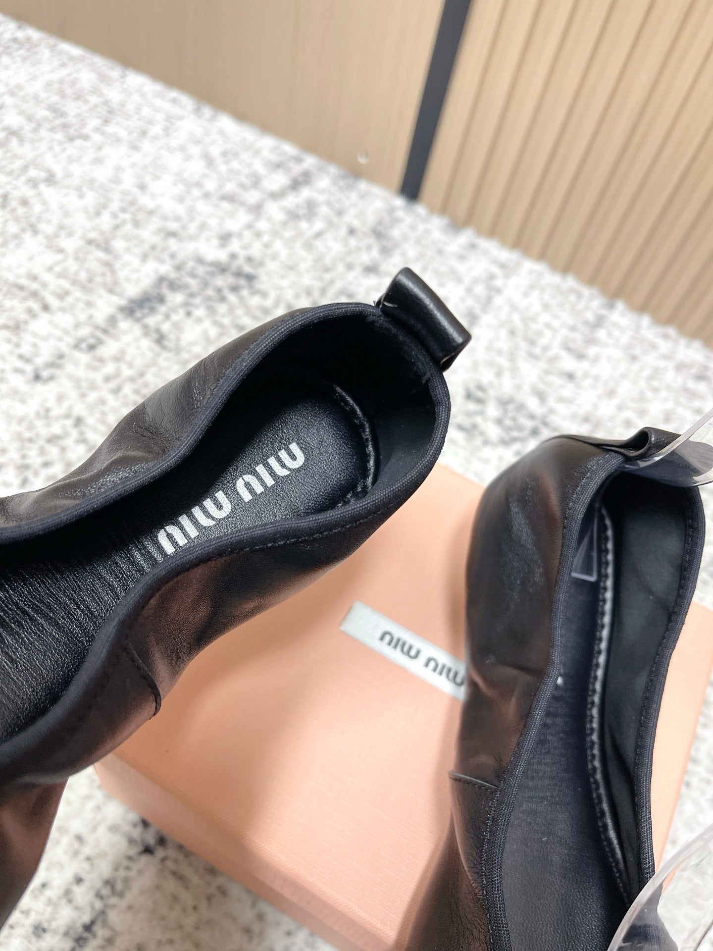 Miu Pointed-Toe Ballet Flats Black Sheepskin 591567