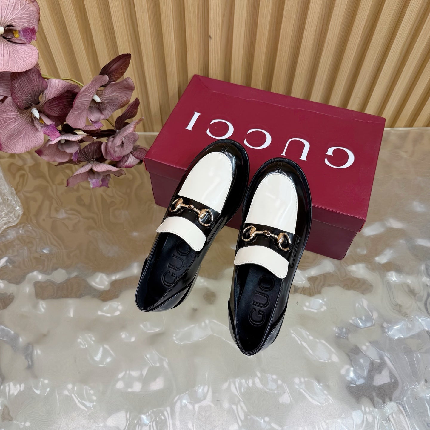 GG 26 Horsebit Loafers Black White Sheepskin 589463