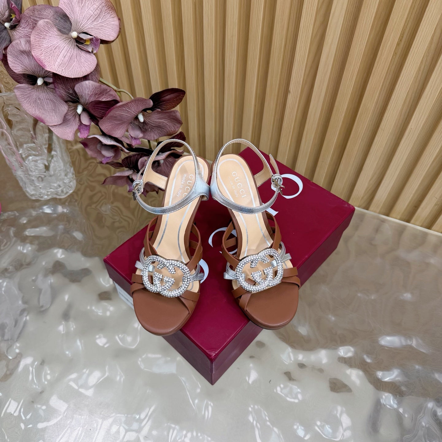 GG 26 High-Heeled Platform Sandals 105 Brown Cowhide 589500