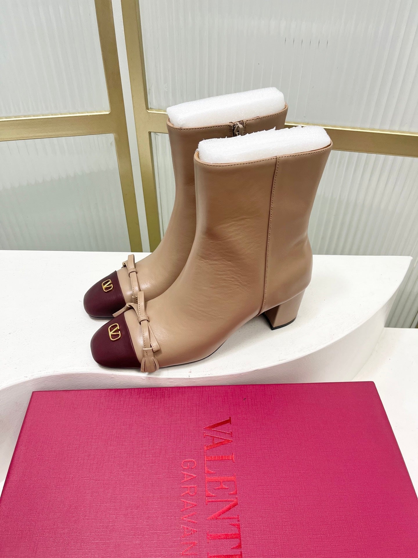 Valentino 2025 Bow Square Toe  Zipper Ankle Boot Beige Burgundy Cowhide 549734