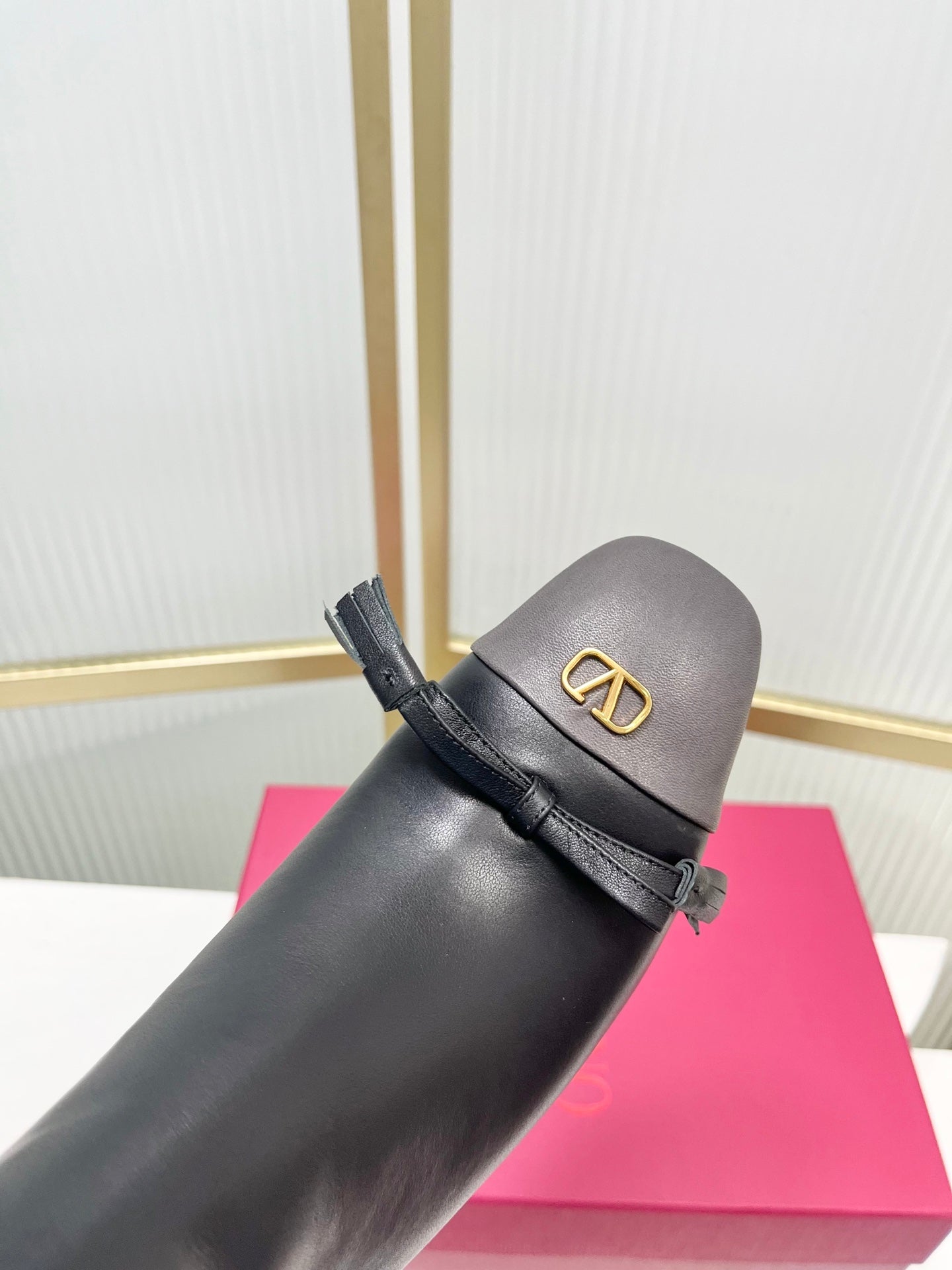 Valentino 2025 Bow Square Toe  Zipper Ankle Boot Black Cowhide 549736