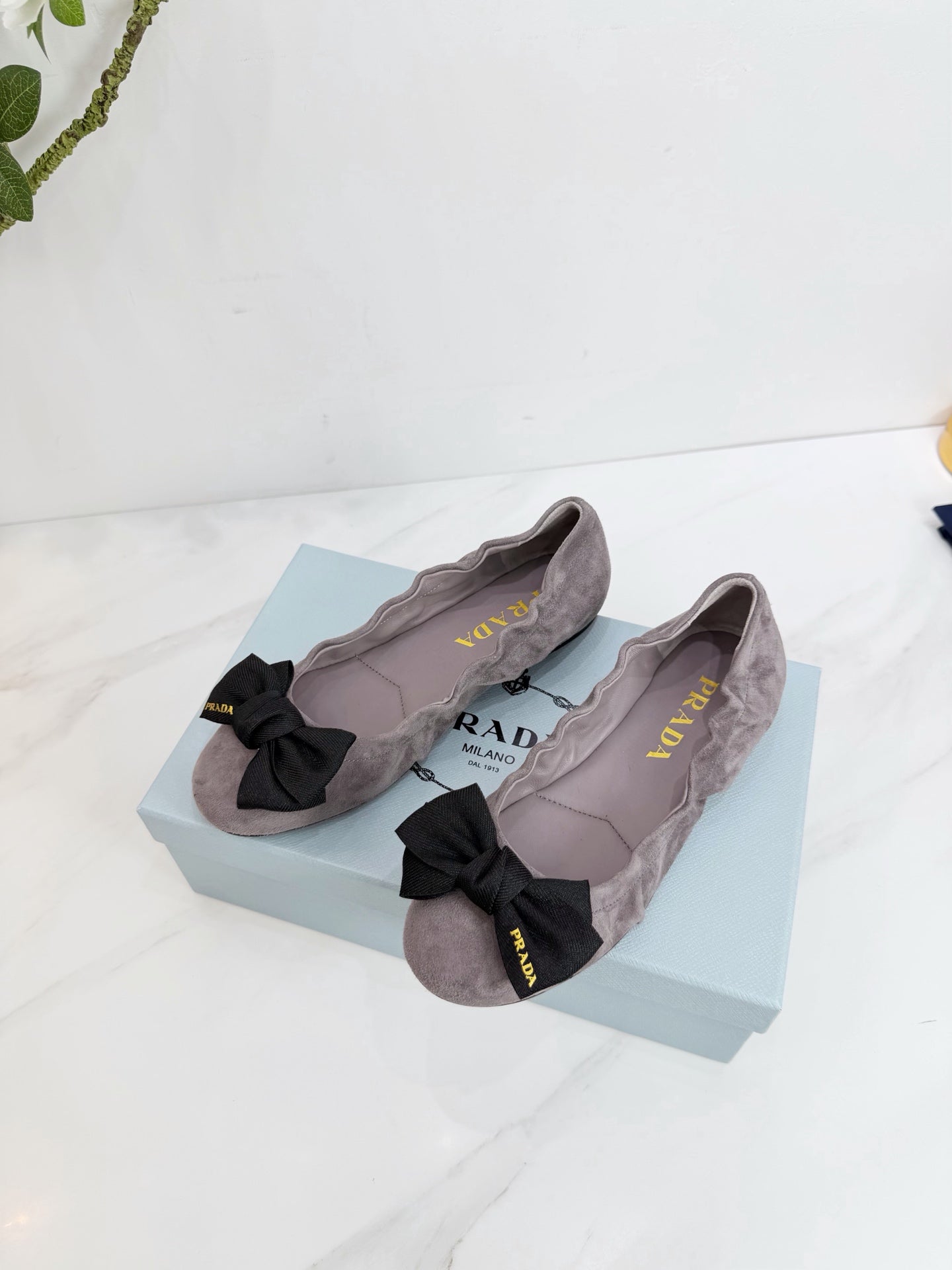 PRA 26SS Ballet Flat Gray Suede 592397