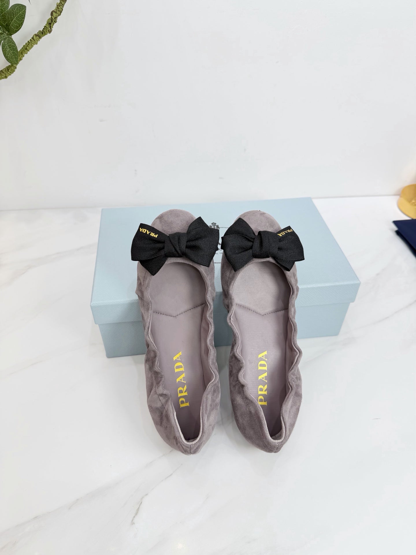 PRA 26SS Ballet Flat Gray Suede 592397
