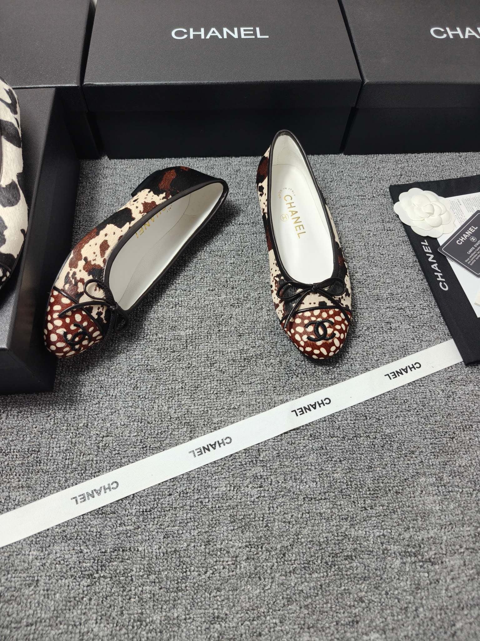 Chanel 2026 Ballet Flat Black Cream Brown Horsehair Calfskin 696628