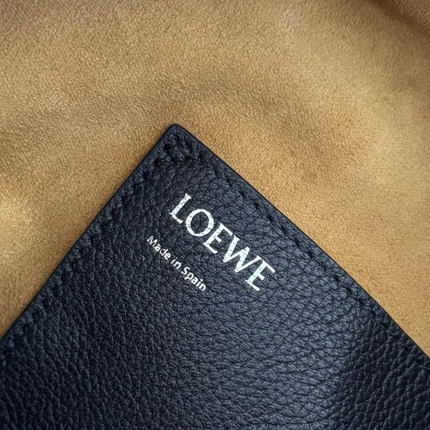 Loewe Small Cubi Crossbody Bag 29 Black Calfskin 280602