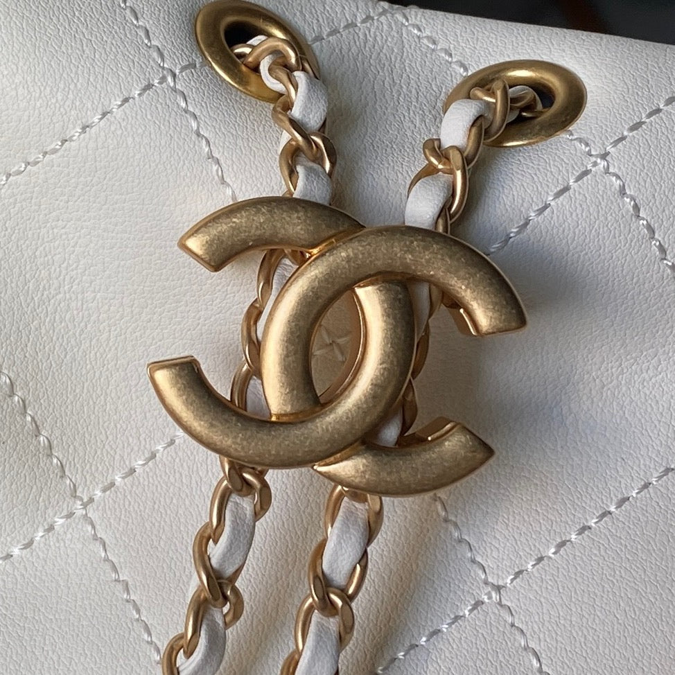 Chanel 2025 Hobo Bag 32cm White Calfskin 315837